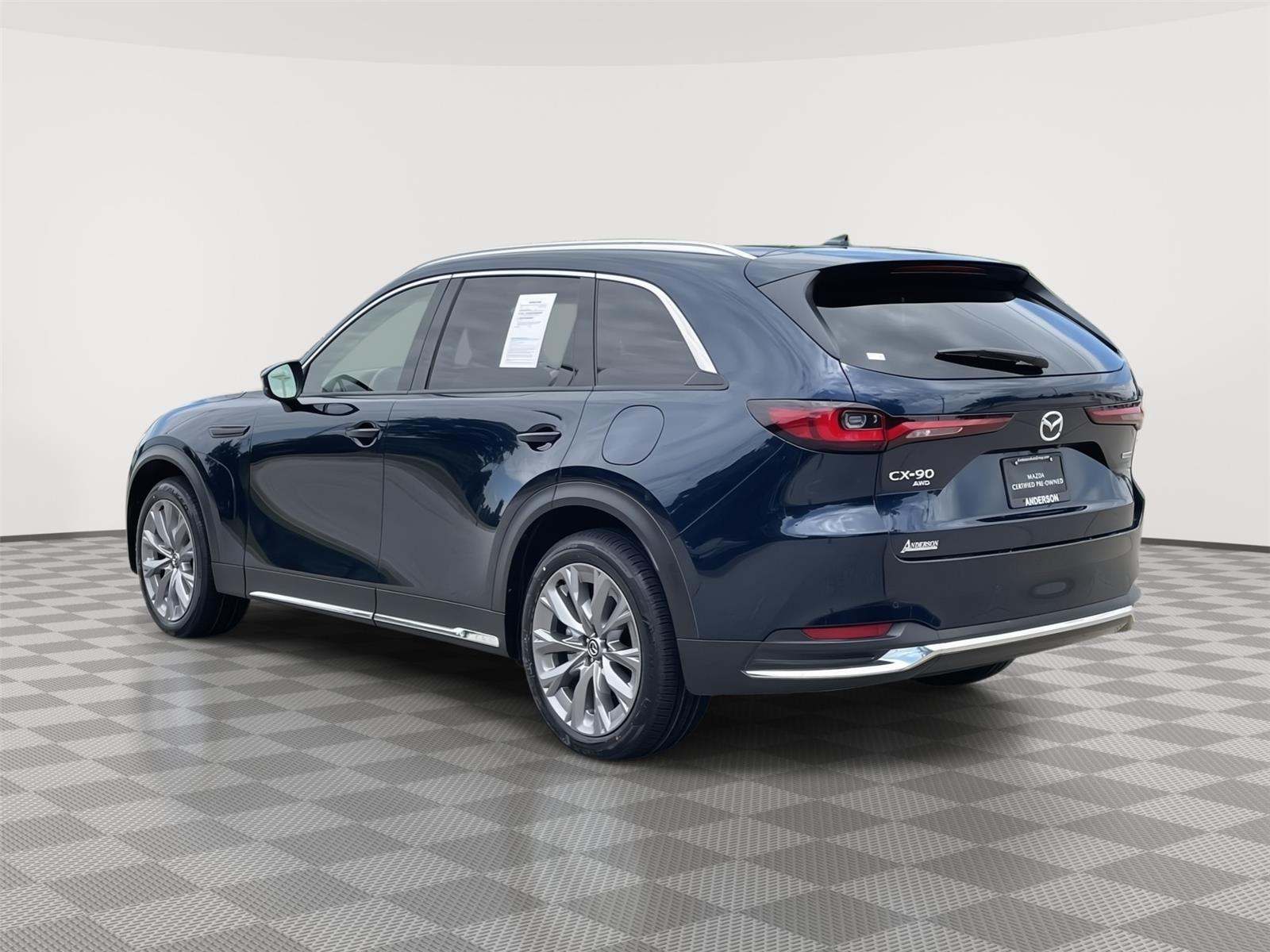 Vehicle photo 9
