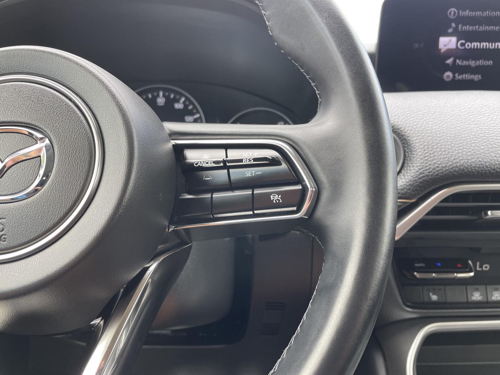 Vehicle photo 14