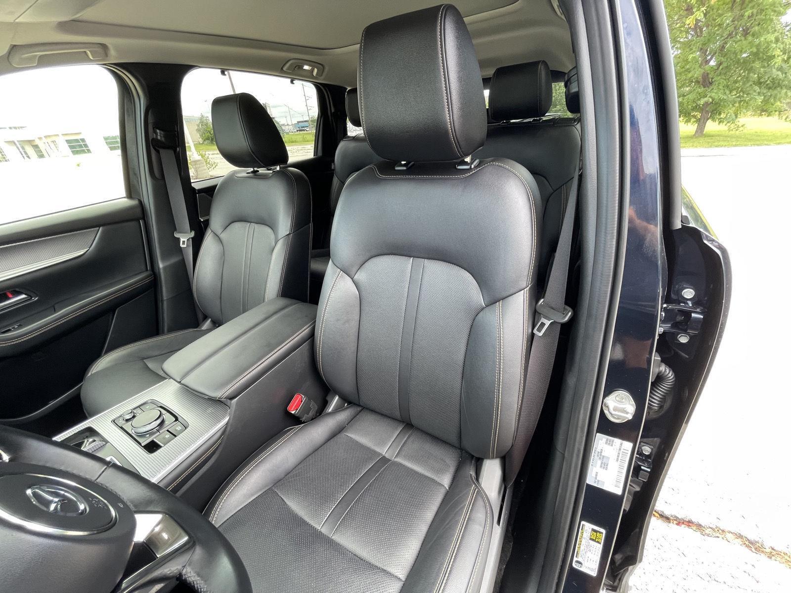 Vehicle photo 18