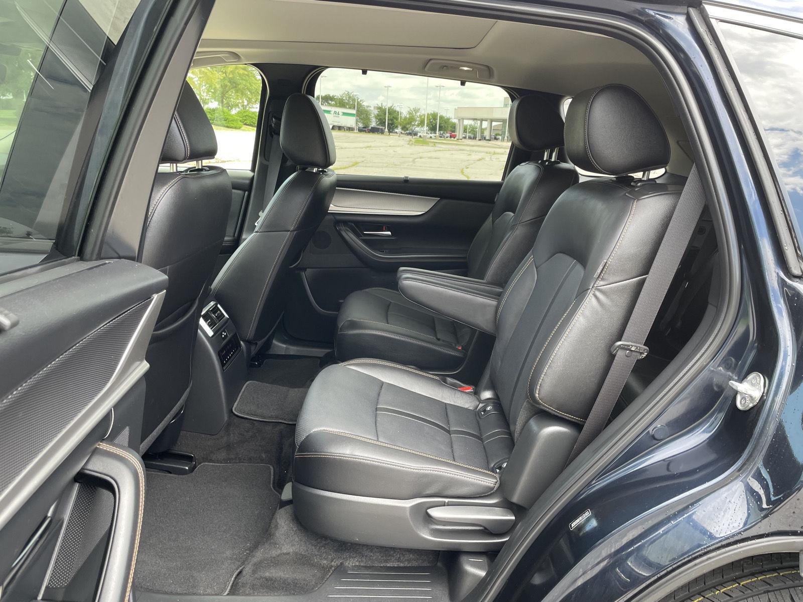Vehicle photo 21
