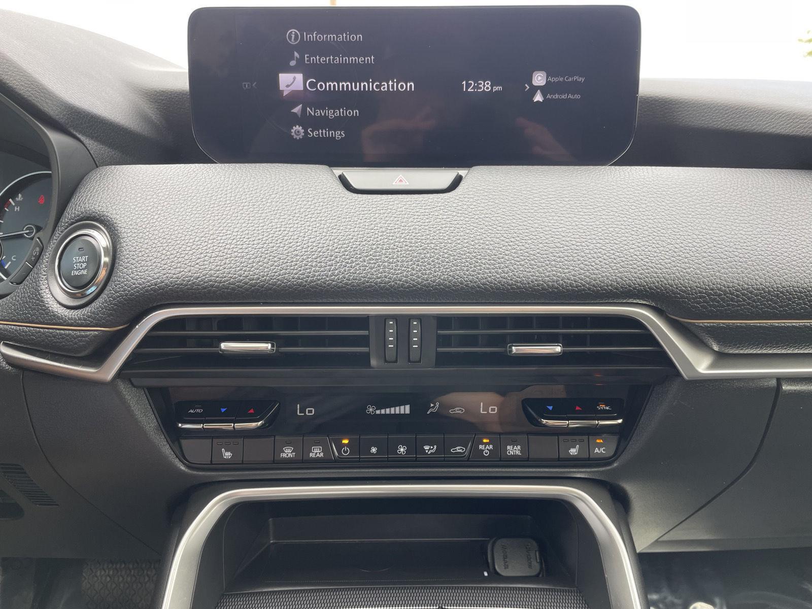 Vehicle photo 24