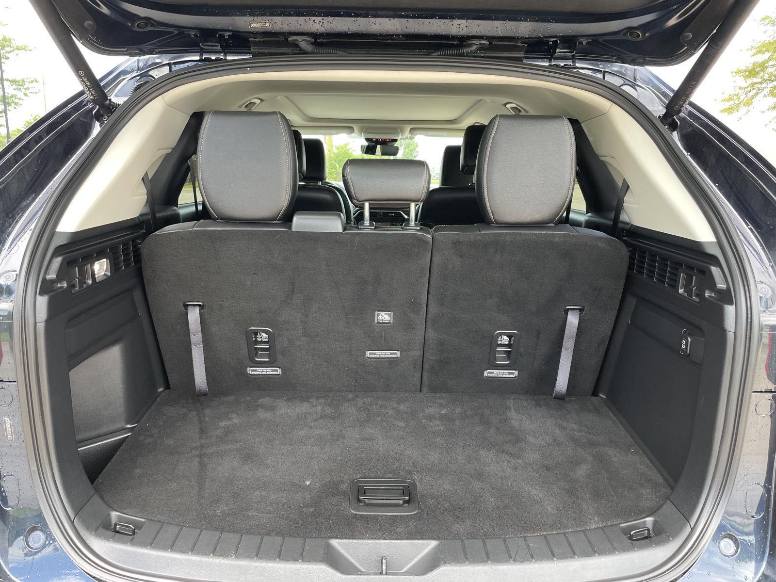 Vehicle photo 37