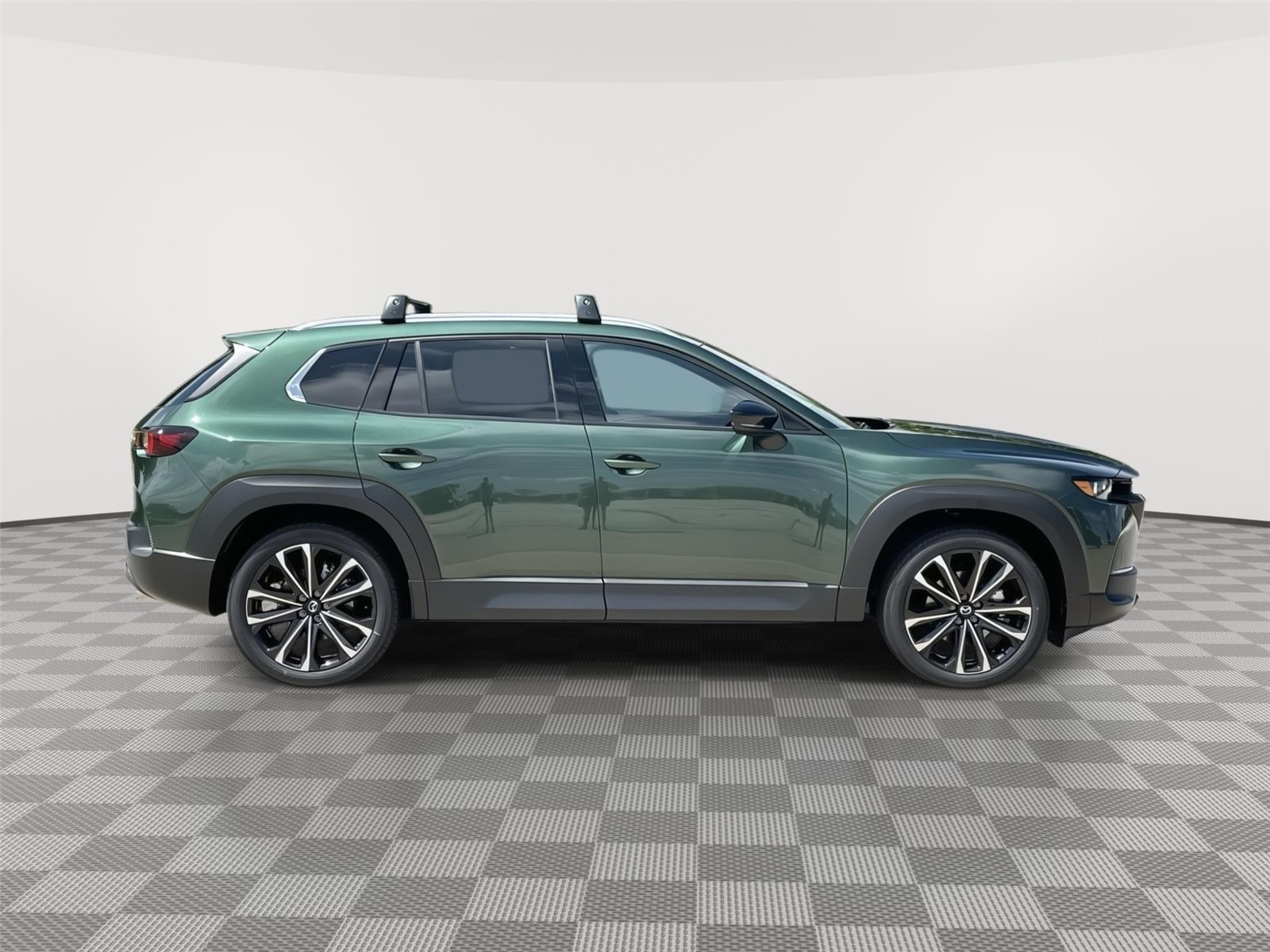 Vehicle photo 6
