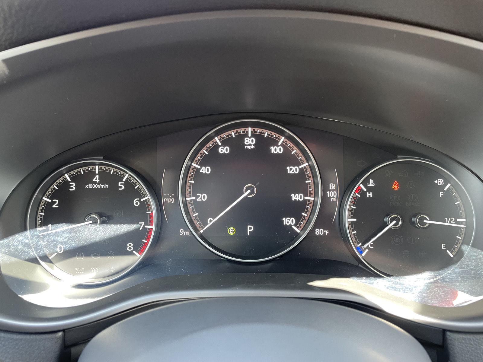 Vehicle photo 14