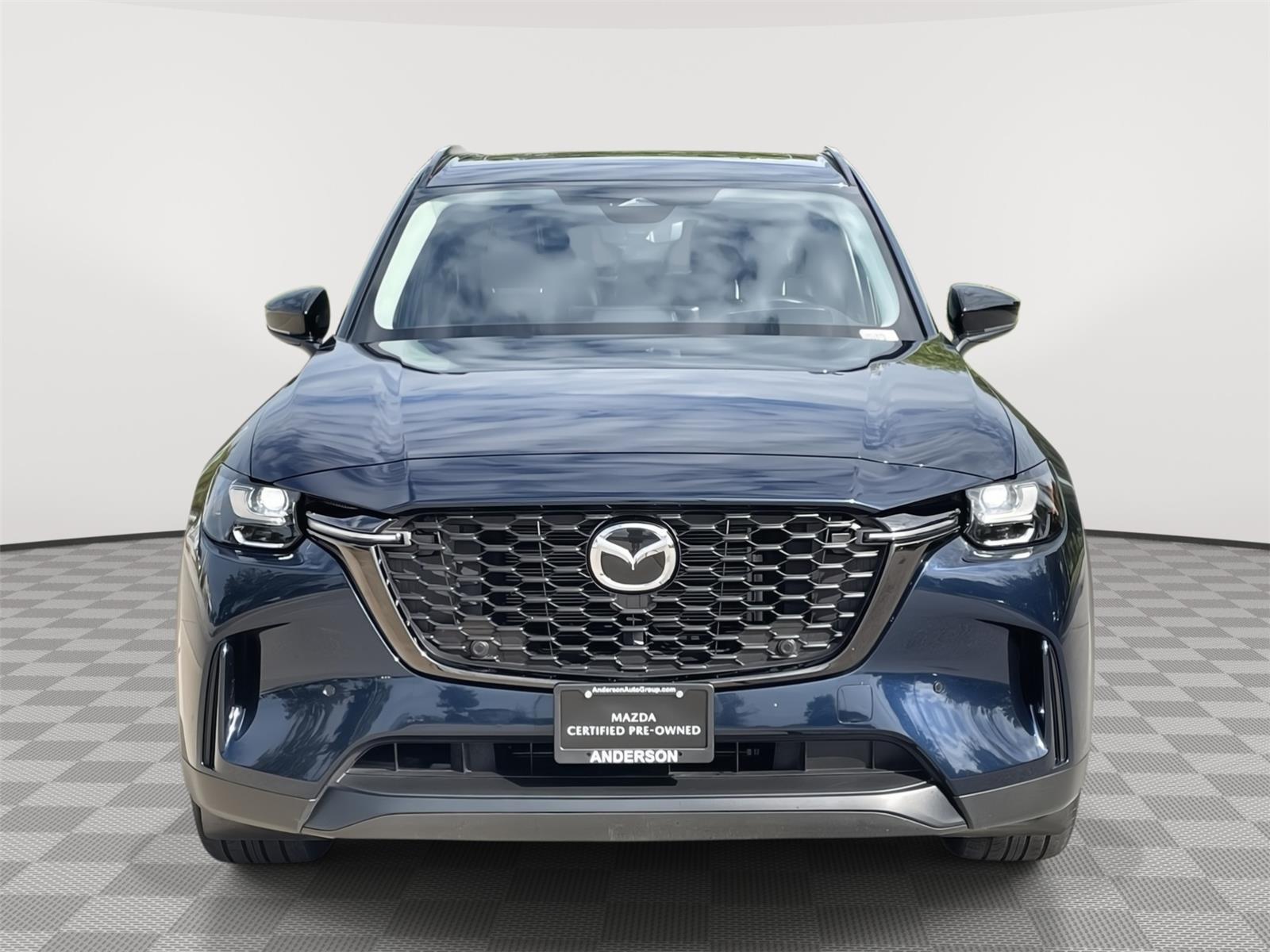Vehicle photo 4