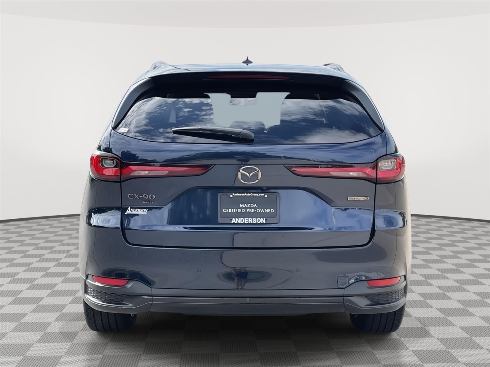 Vehicle photo 8