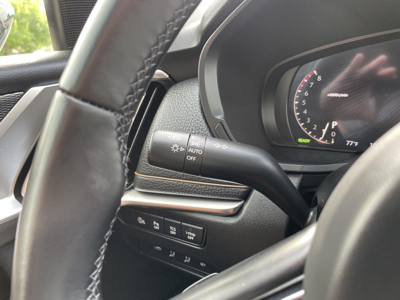 Vehicle photo 16