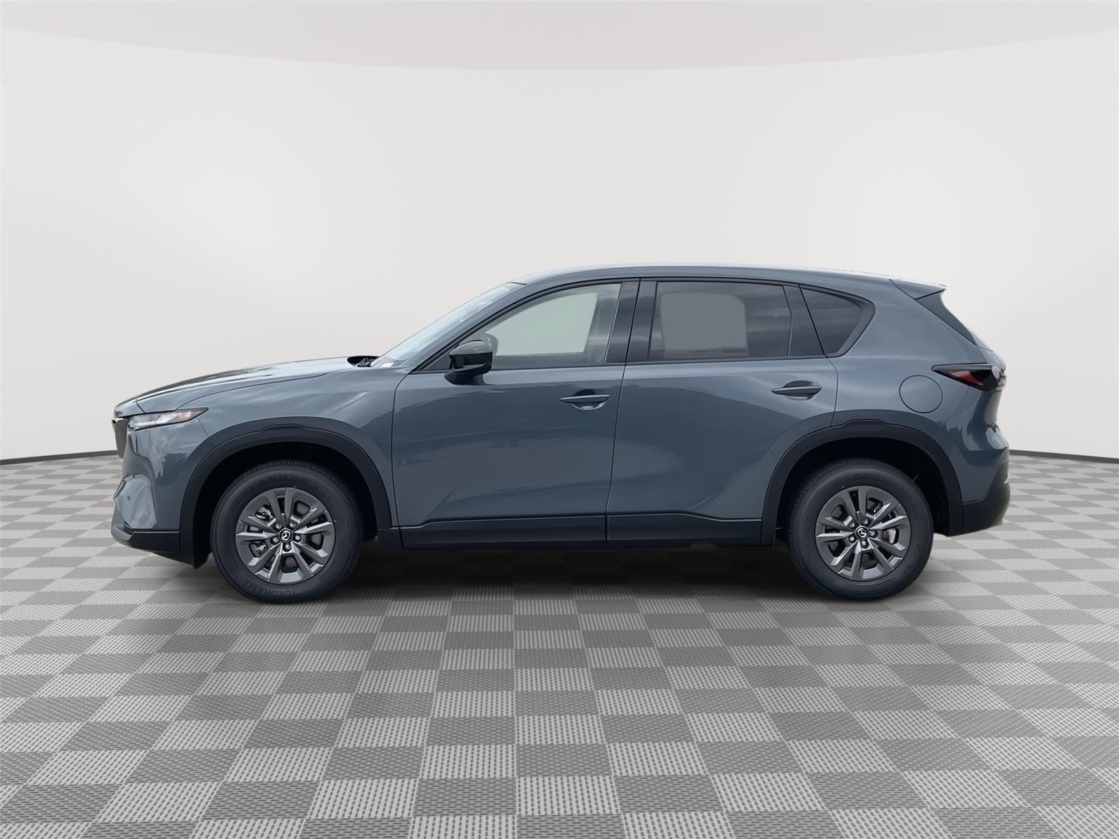 Vehicle photo 2