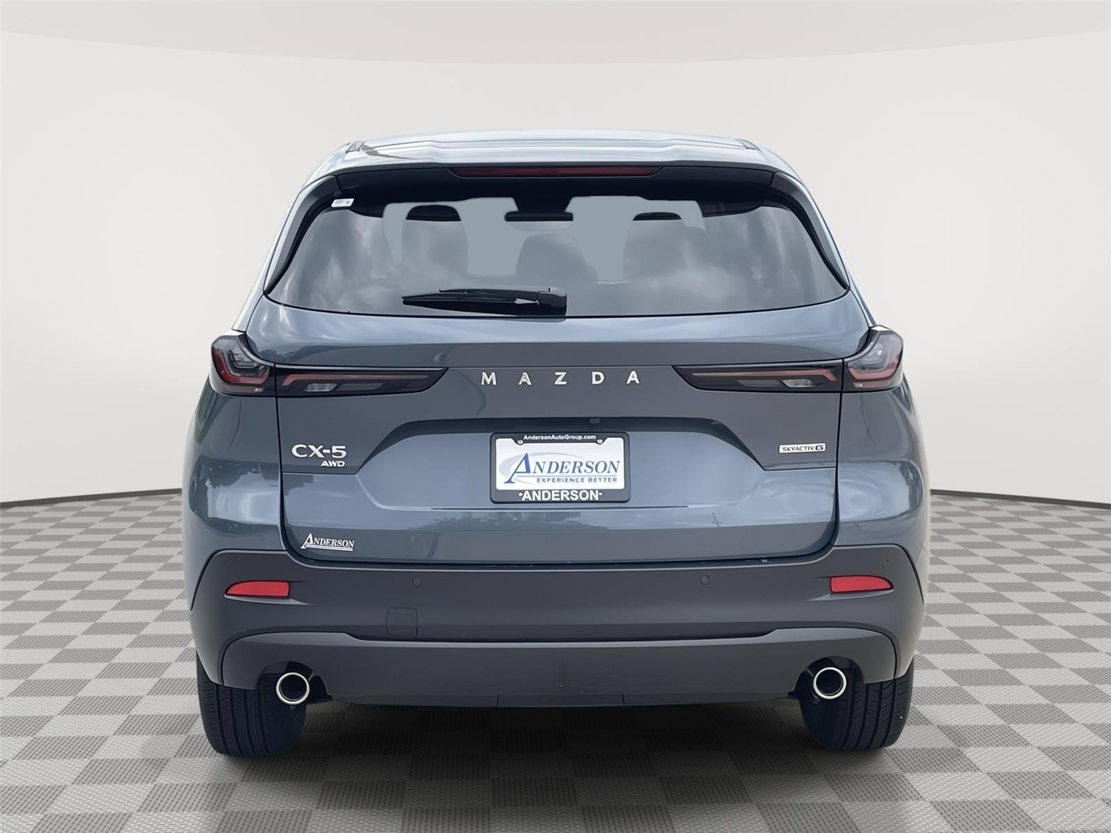 Vehicle photo 8