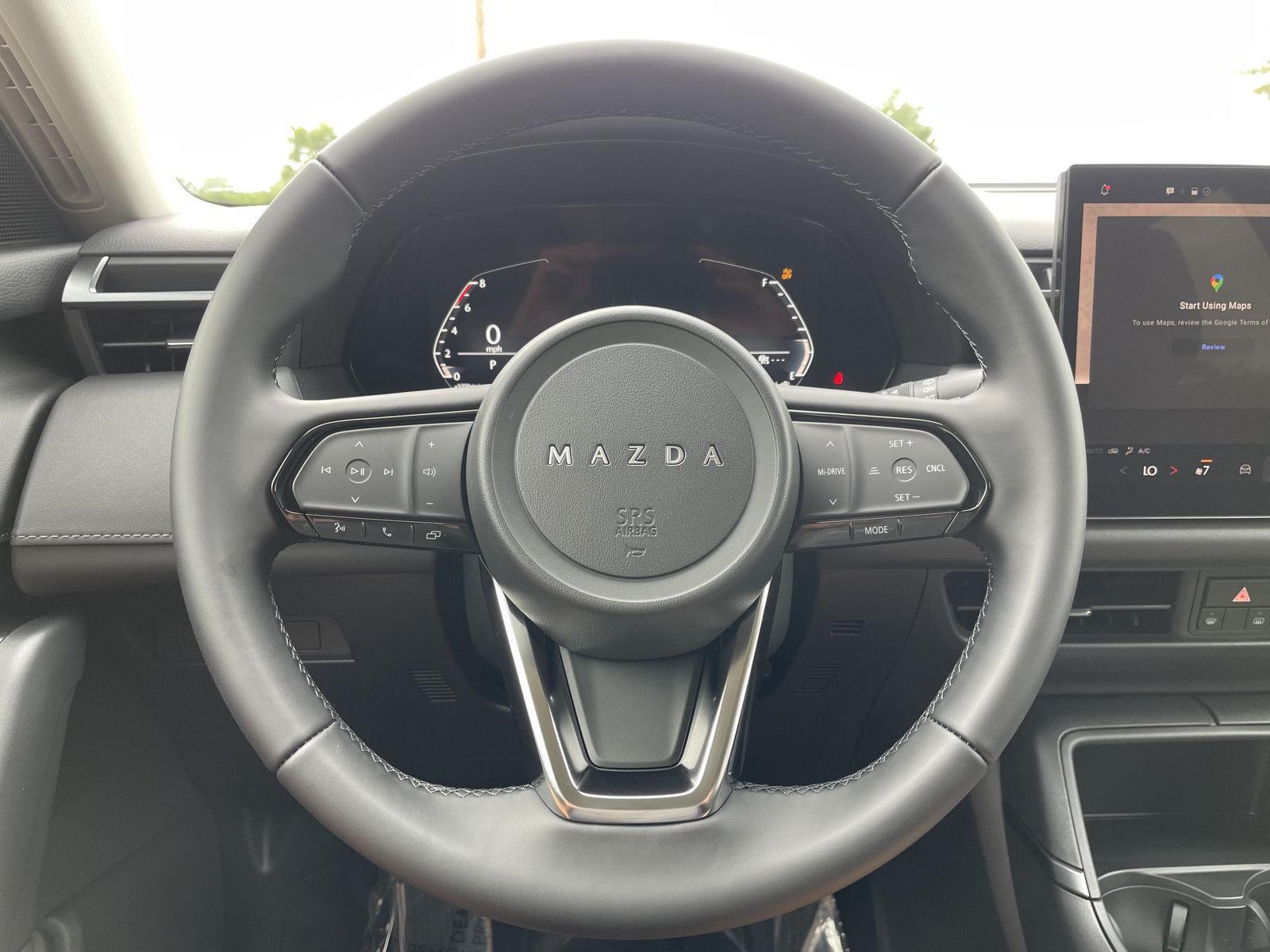 Vehicle photo 11