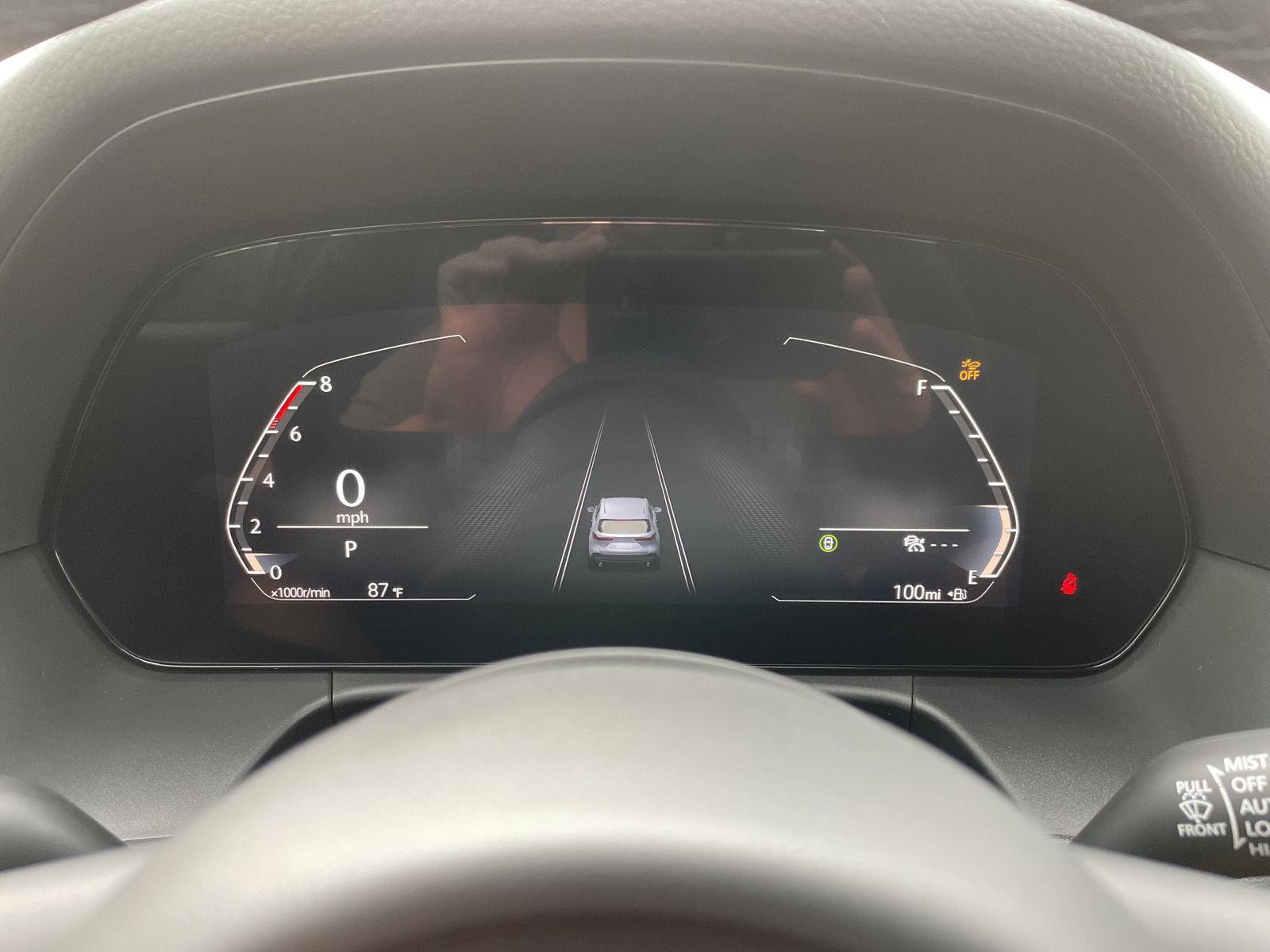 Vehicle photo 14