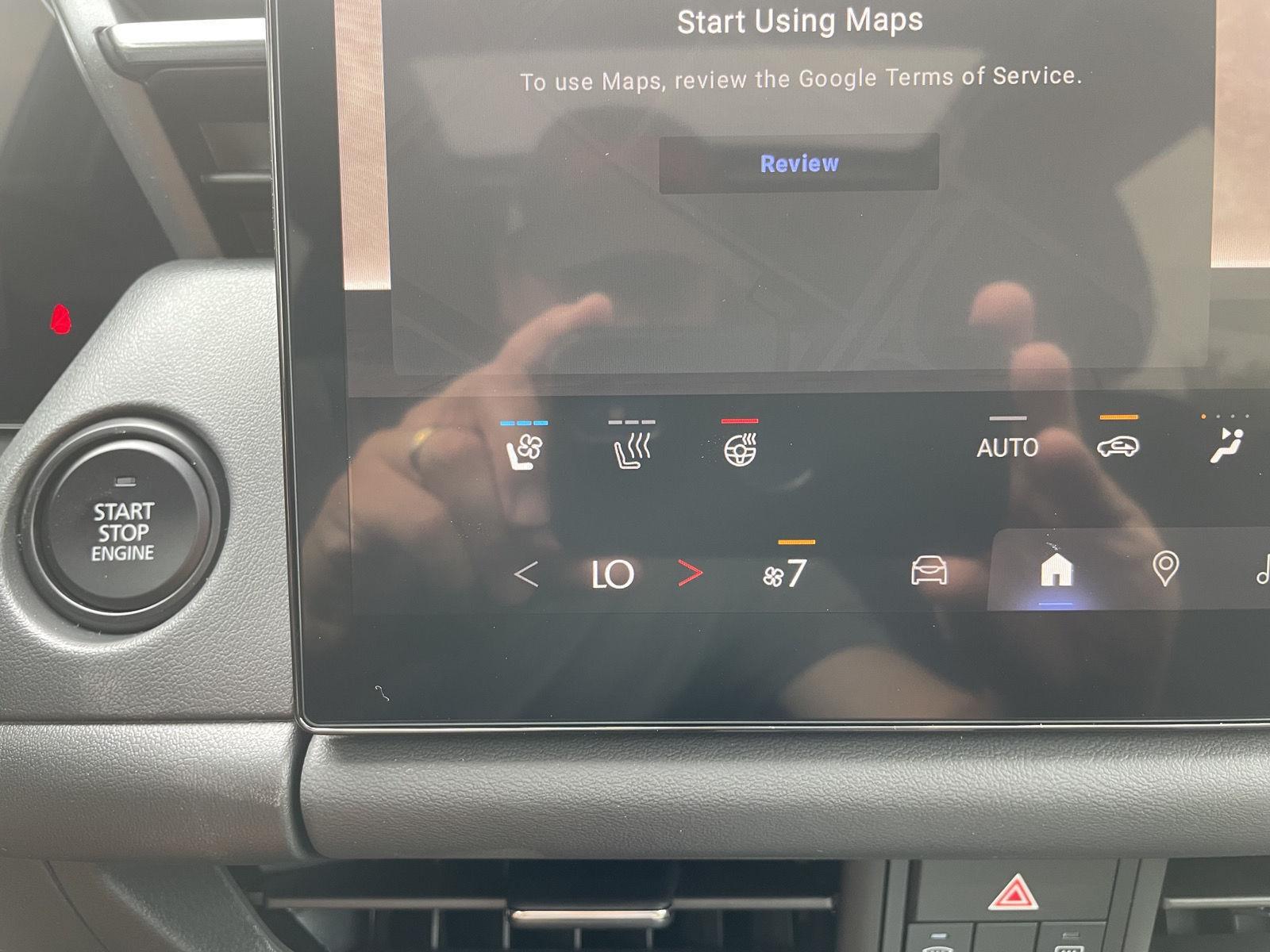 Vehicle photo 26