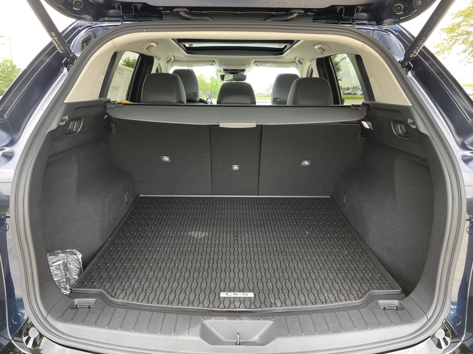 Vehicle photo 34