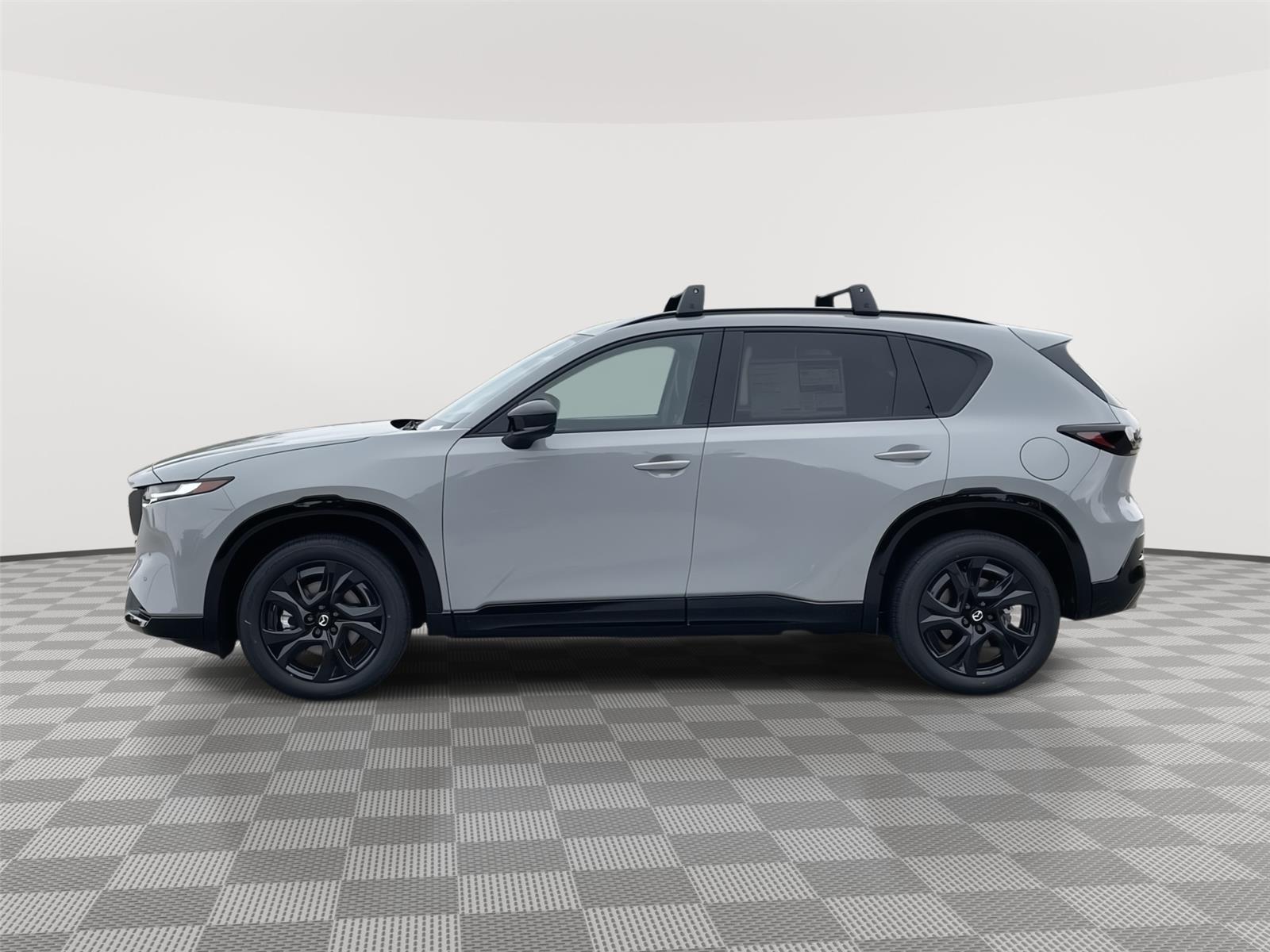 Vehicle photo 2