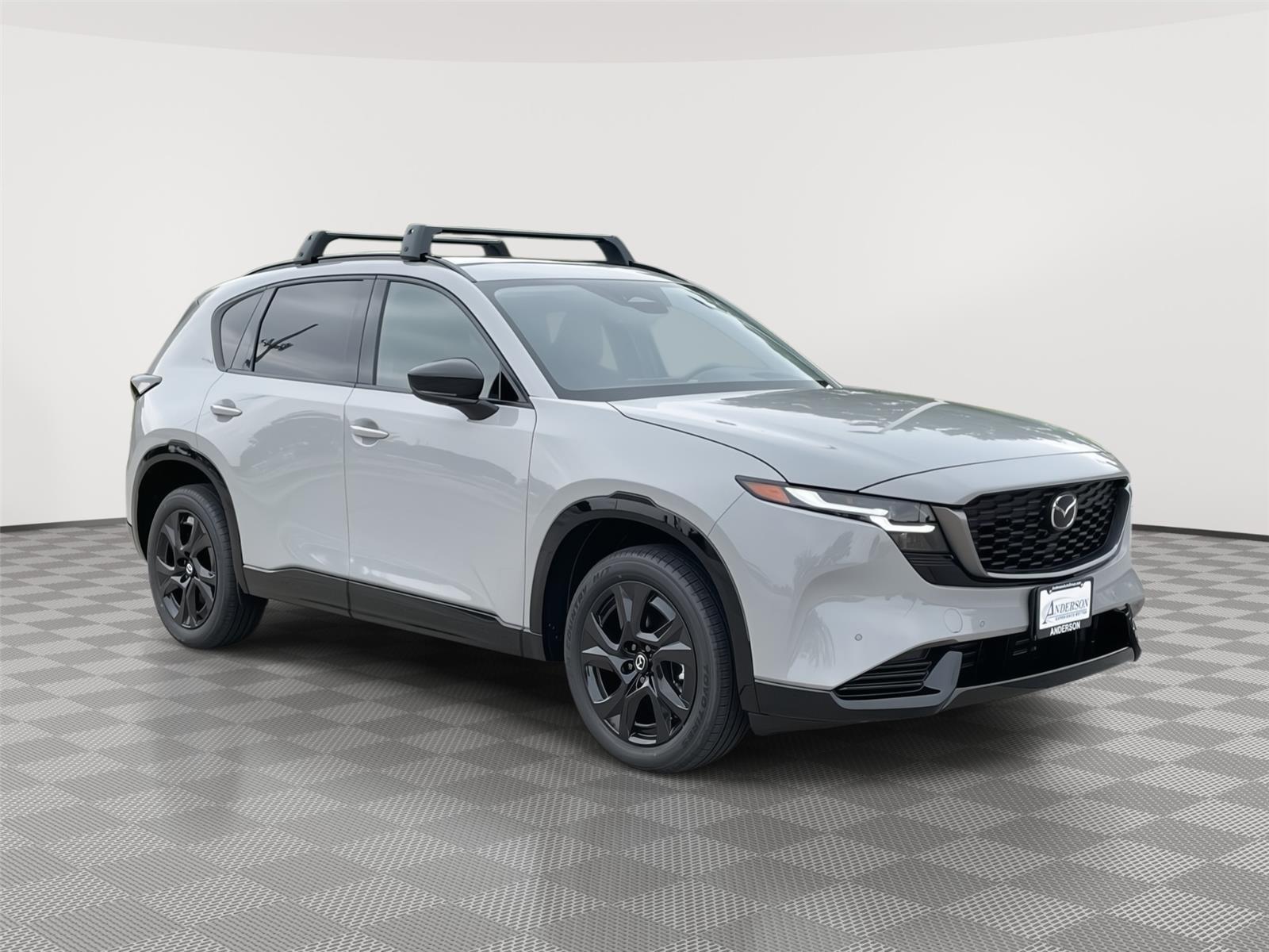 Vehicle photo 5