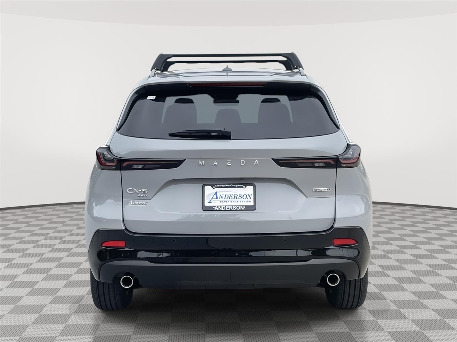 Vehicle photo 8