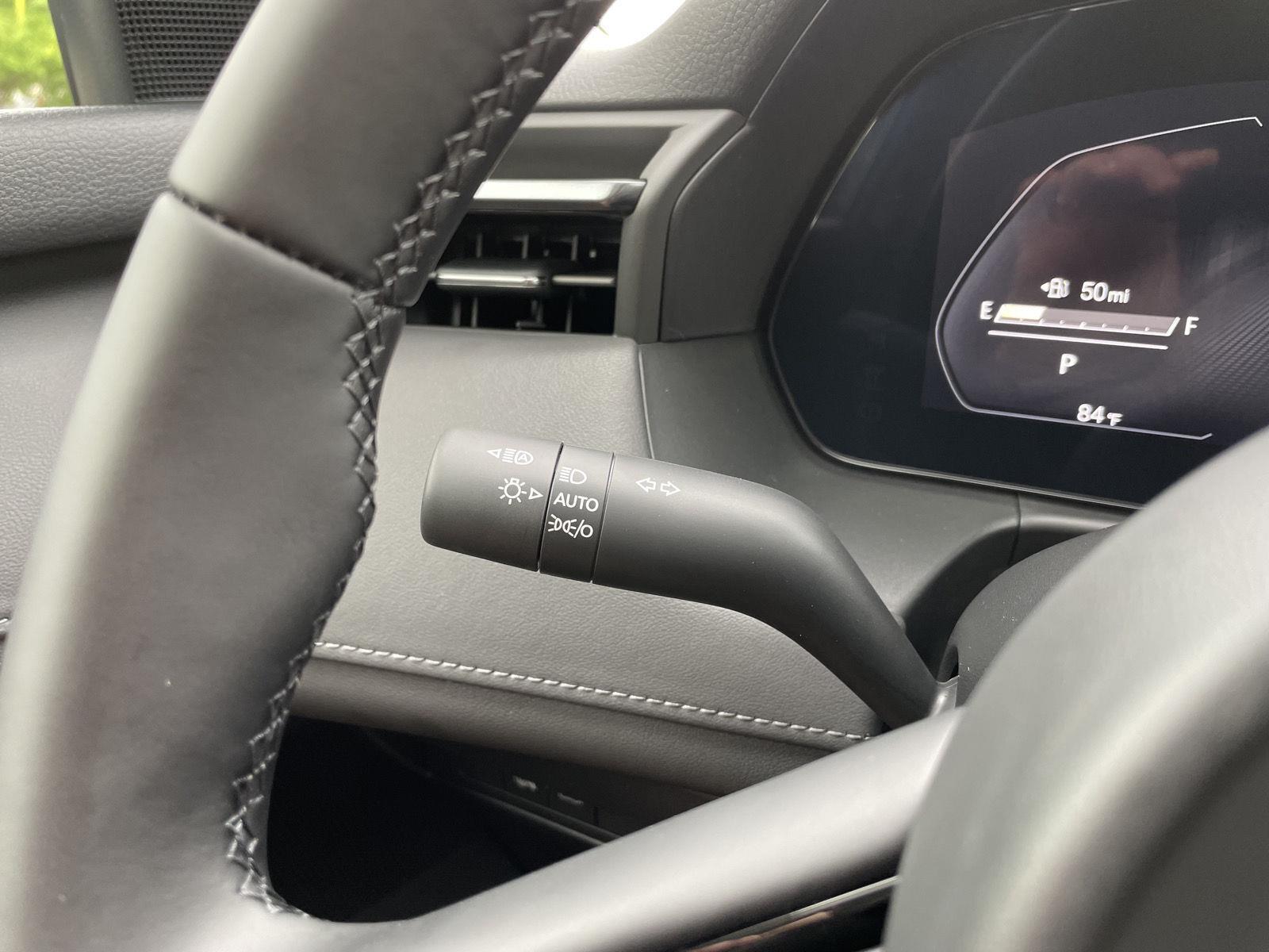 Vehicle photo 15