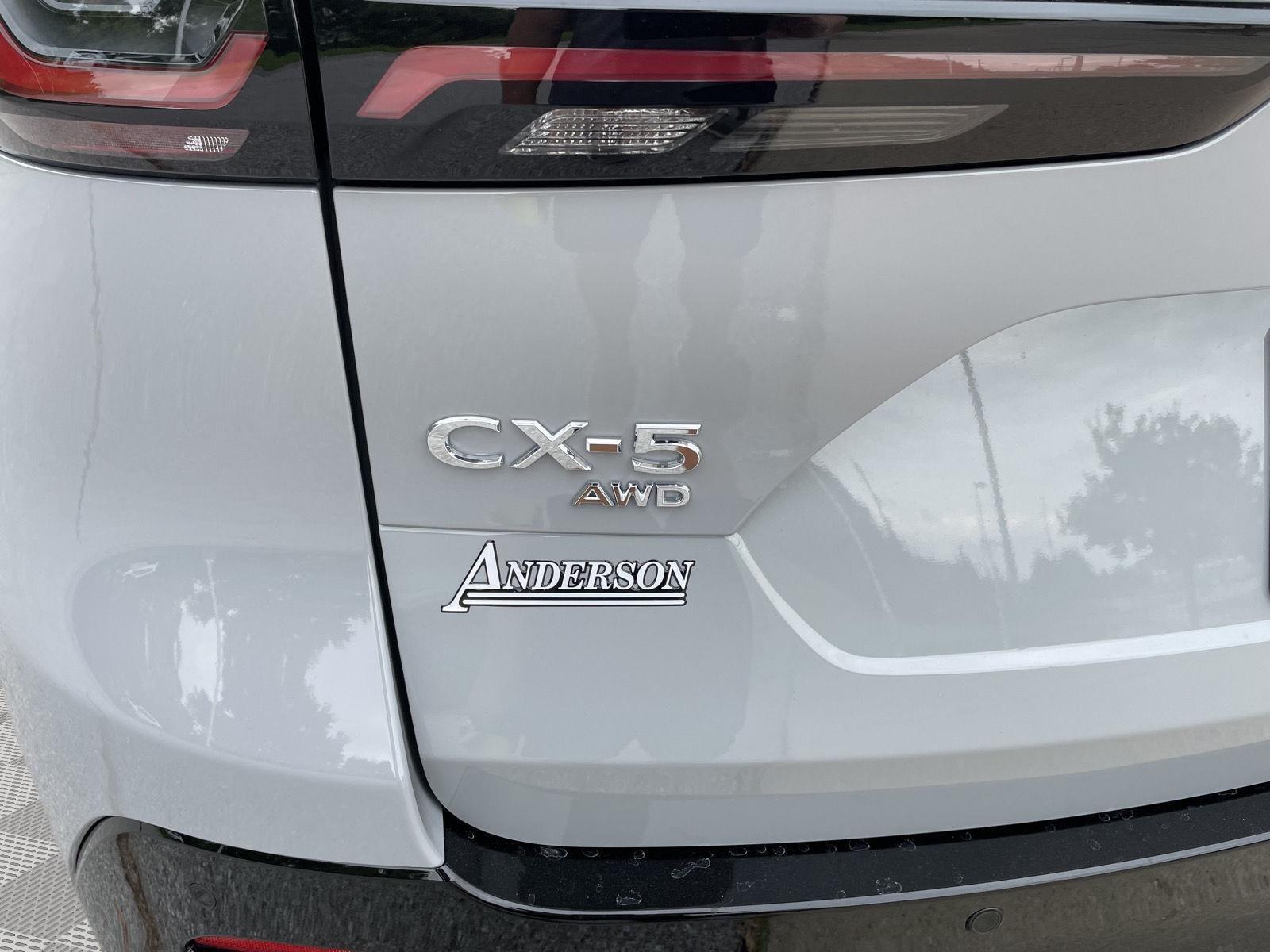 Vehicle photo 36