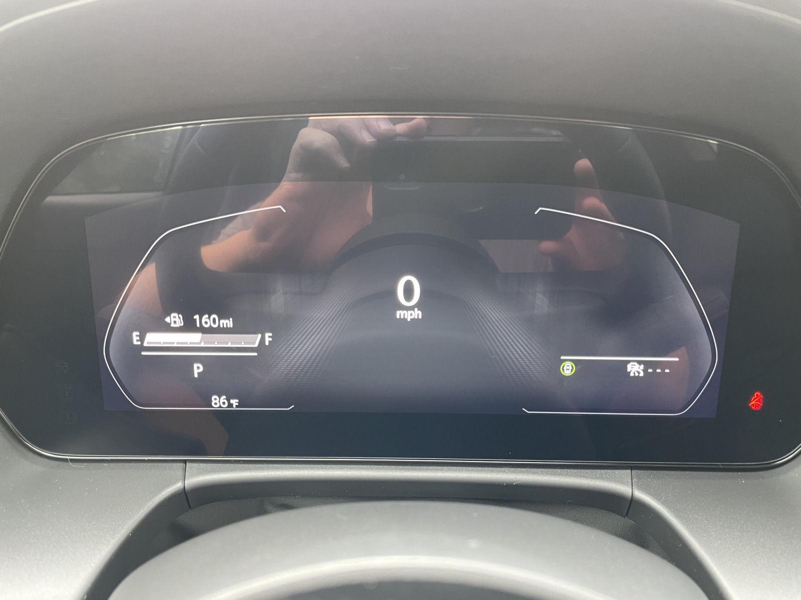 Vehicle photo 14
