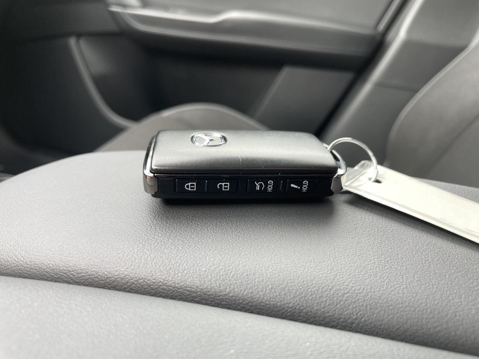 Vehicle photo 35