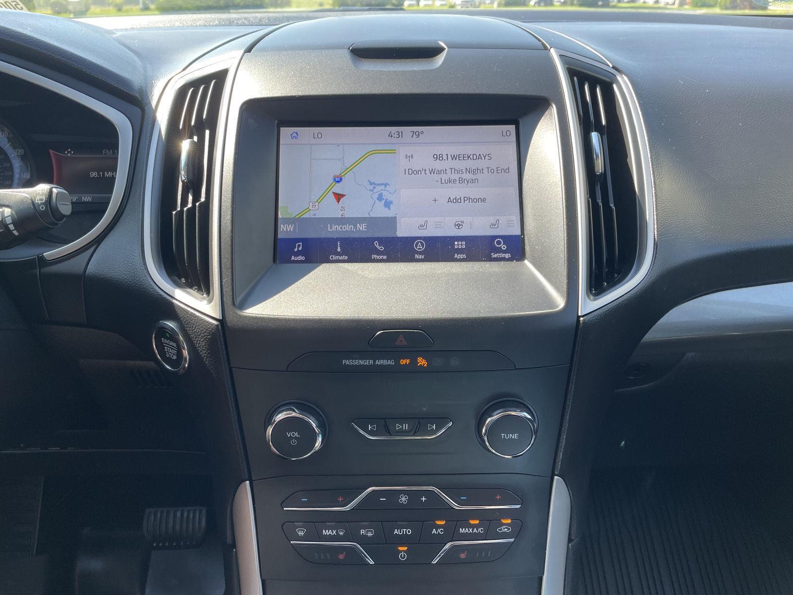 Vehicle photo 22