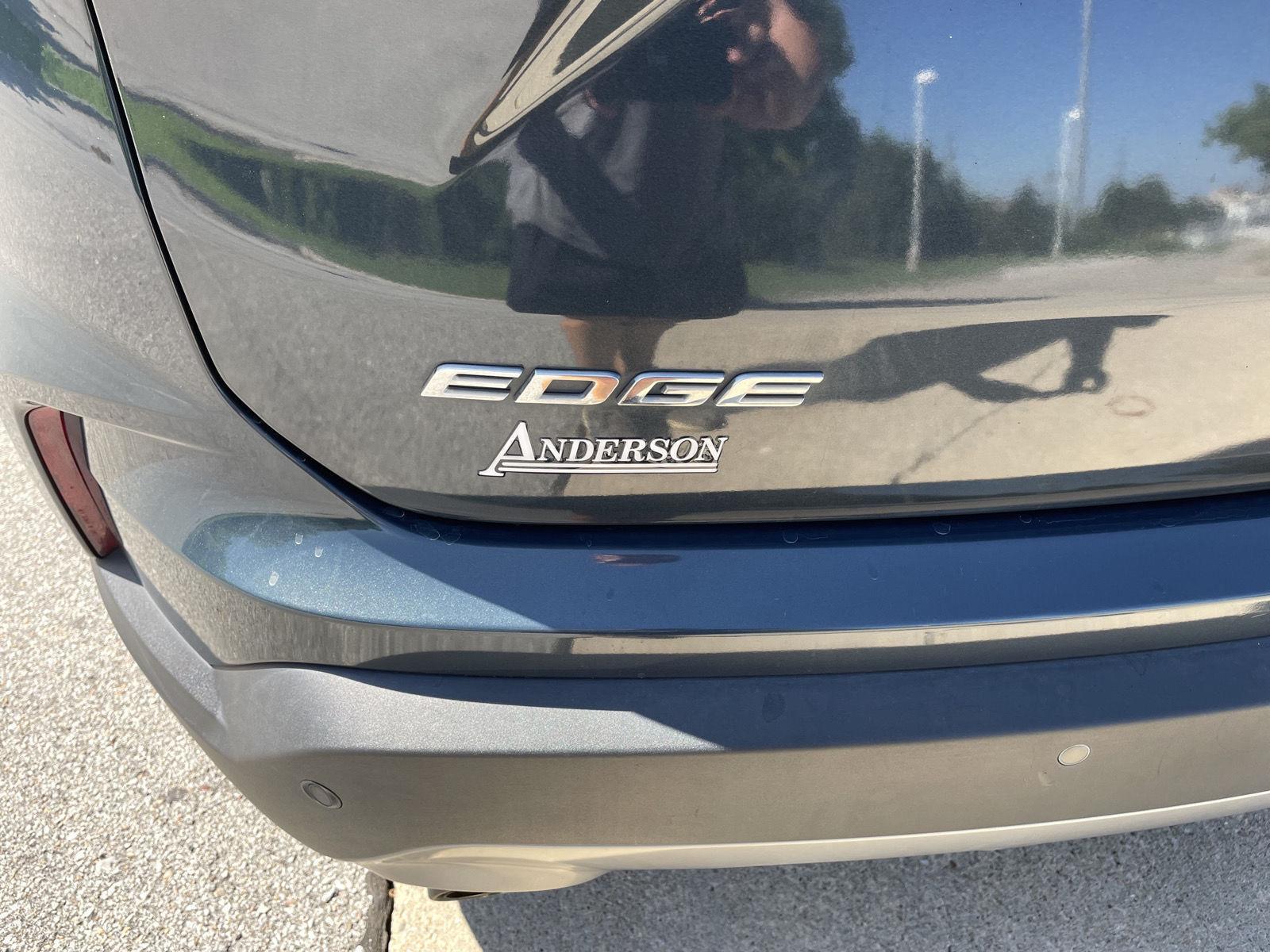 Vehicle photo 36