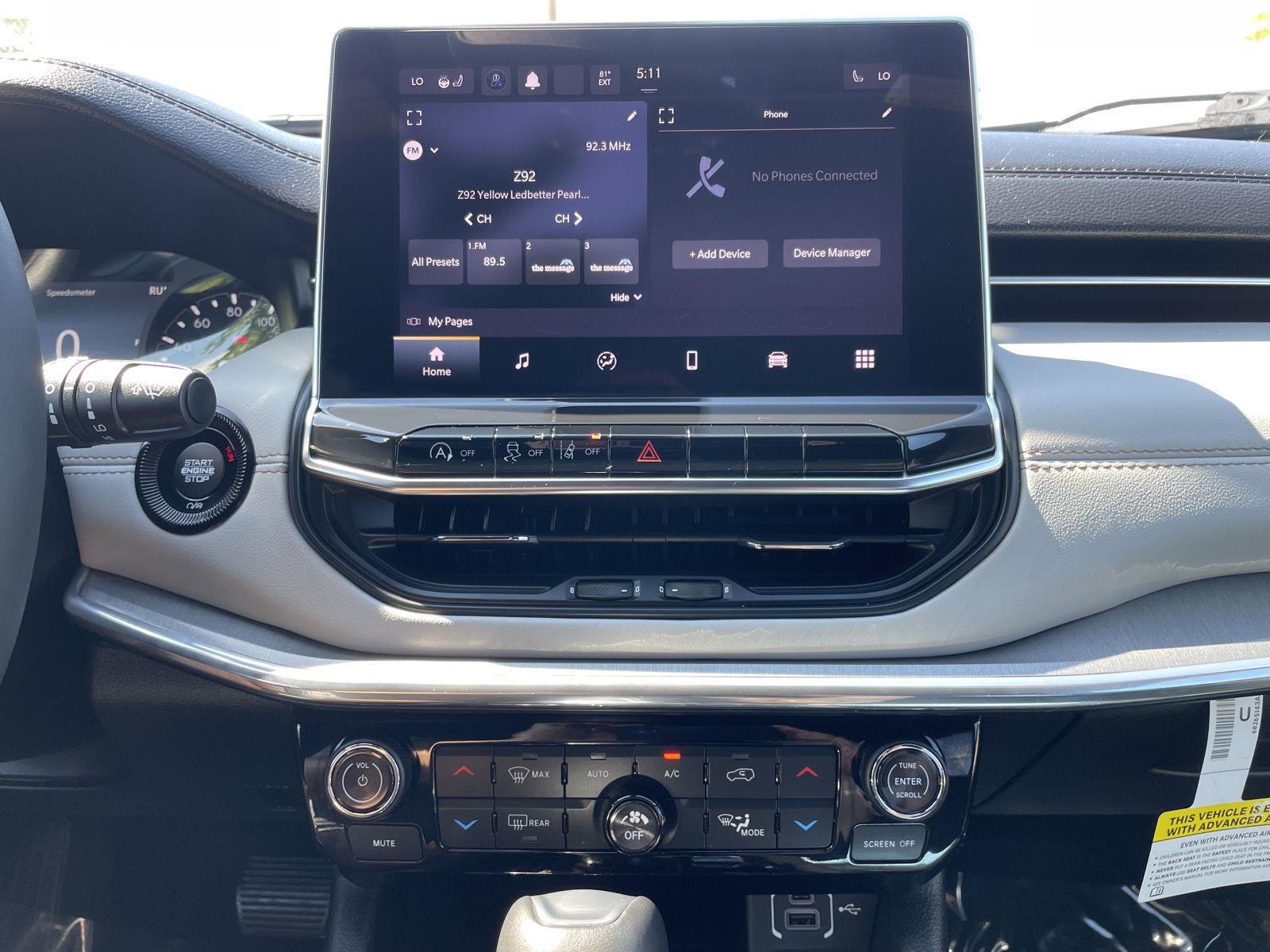 Vehicle photo 22