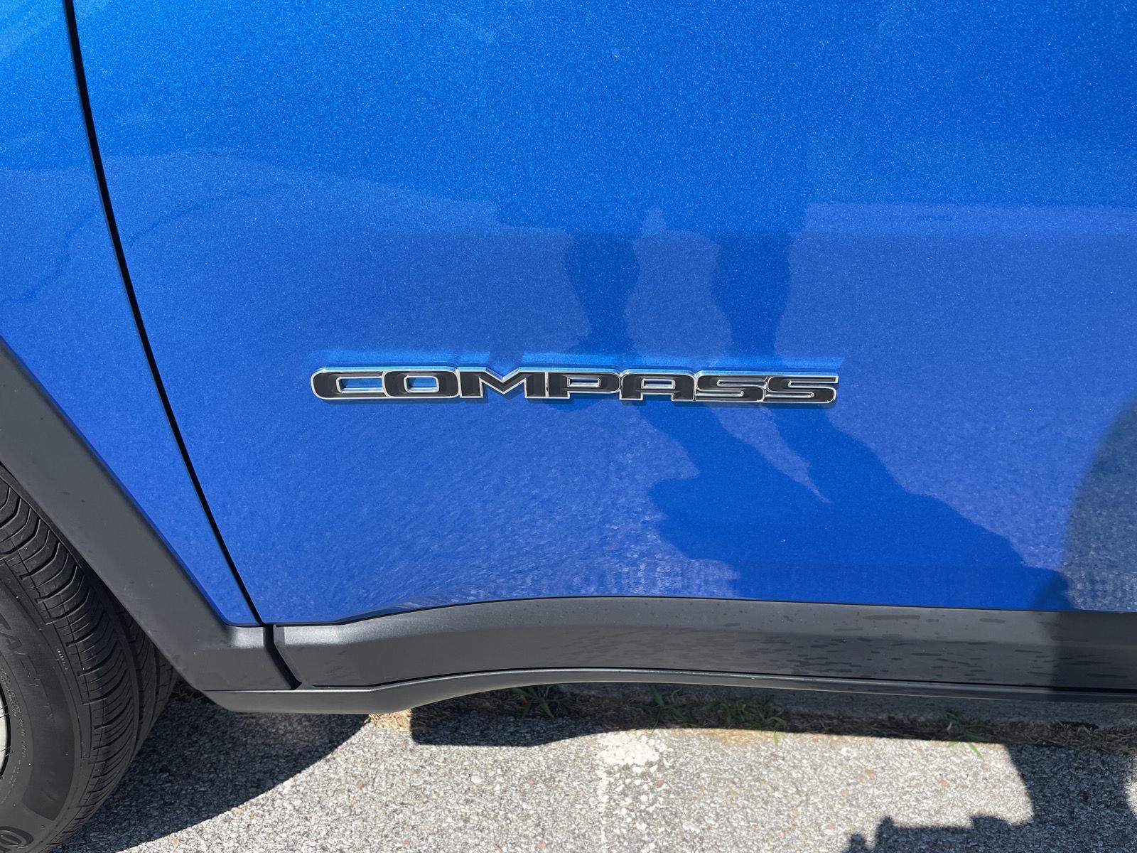 Vehicle photo 35