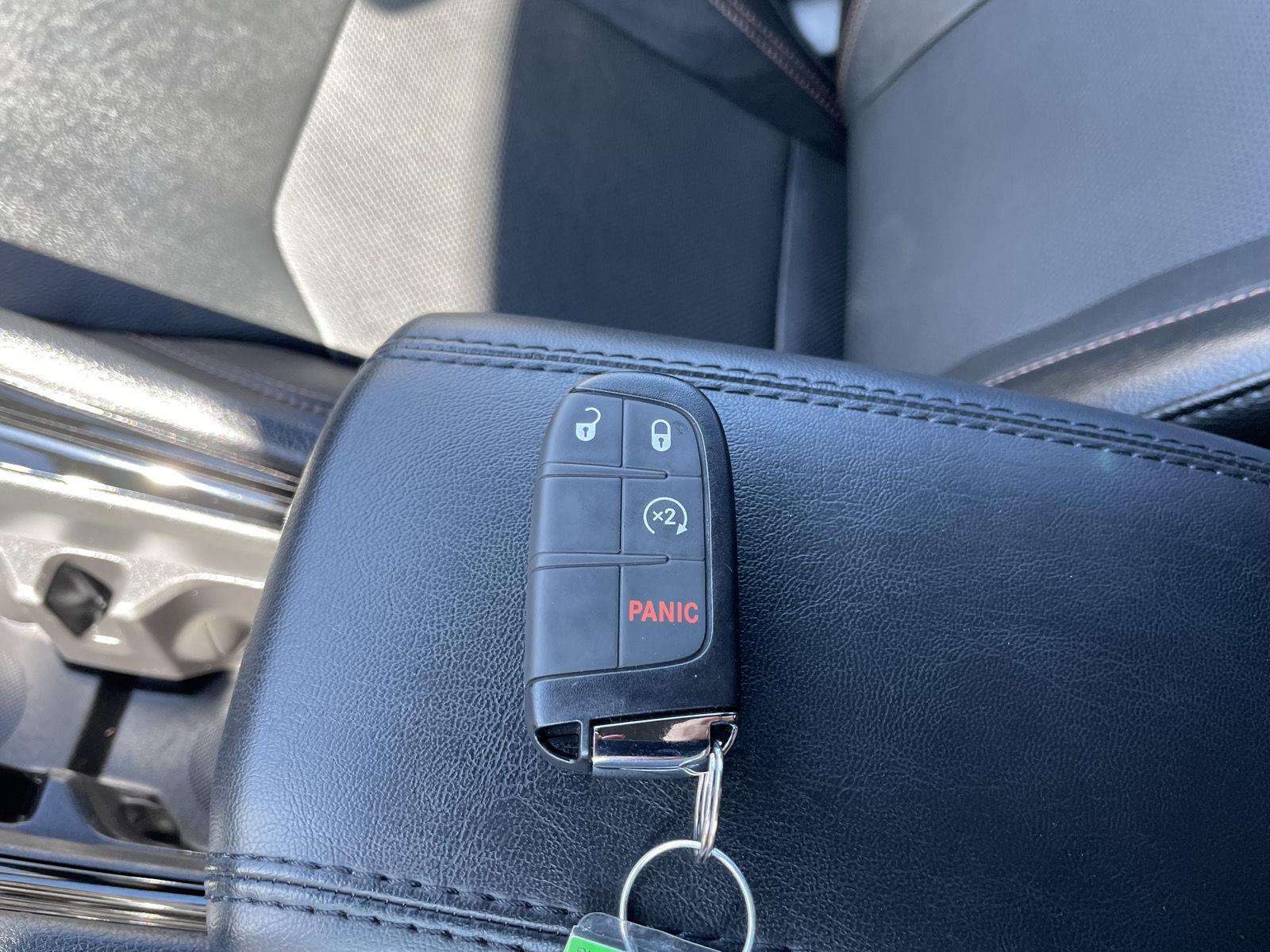 Vehicle photo 37