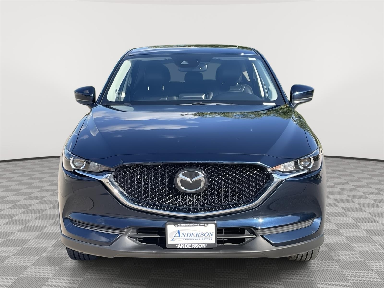 Vehicle photo 4