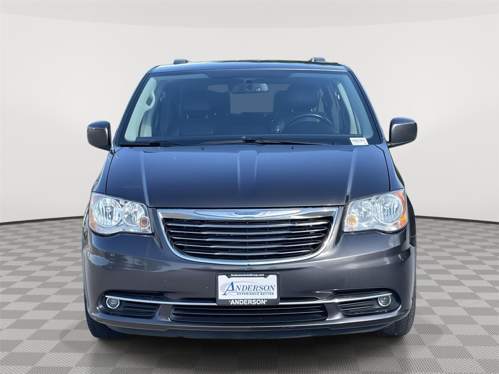 Vehicle photo 3