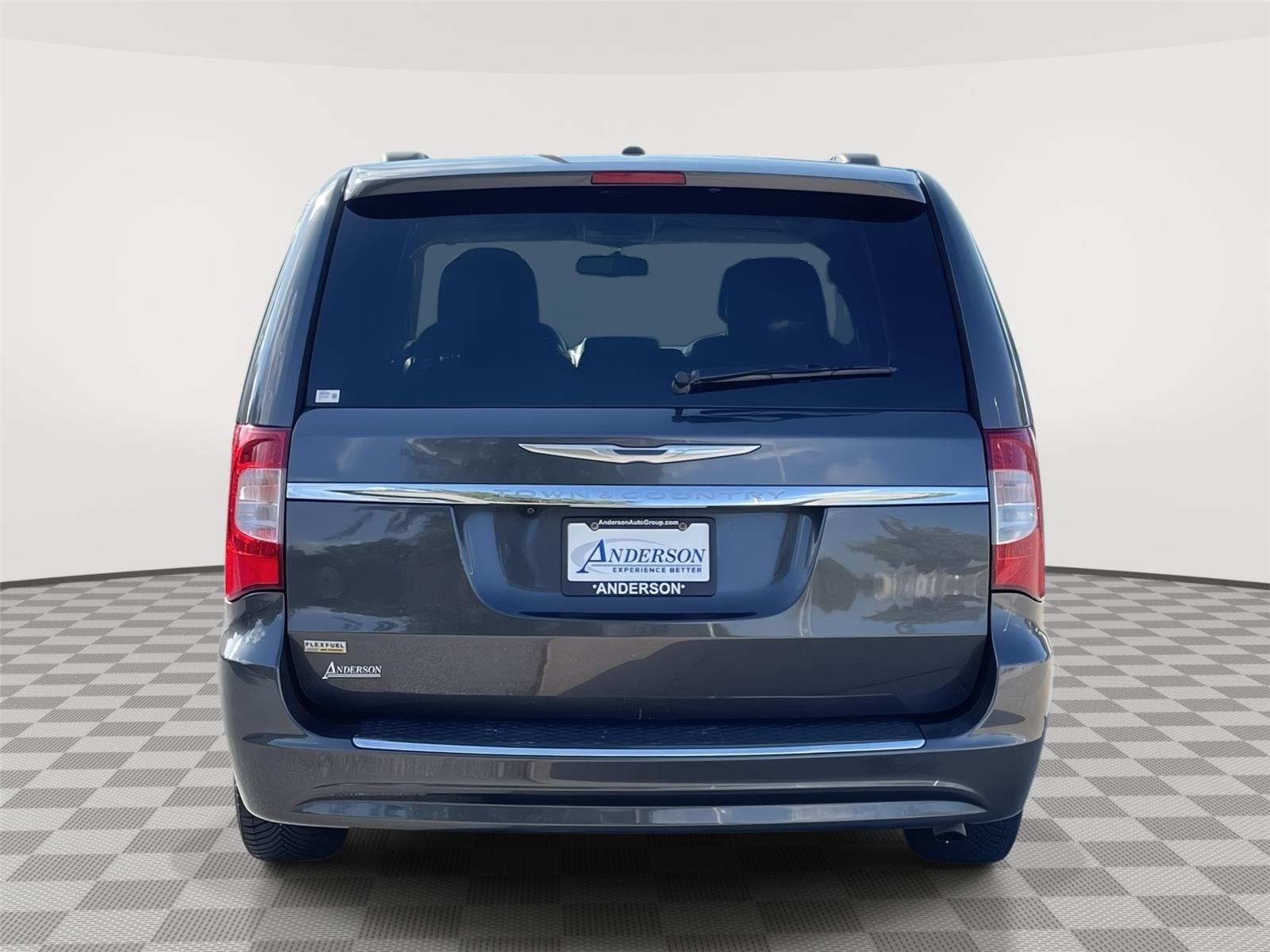 Vehicle photo 7
