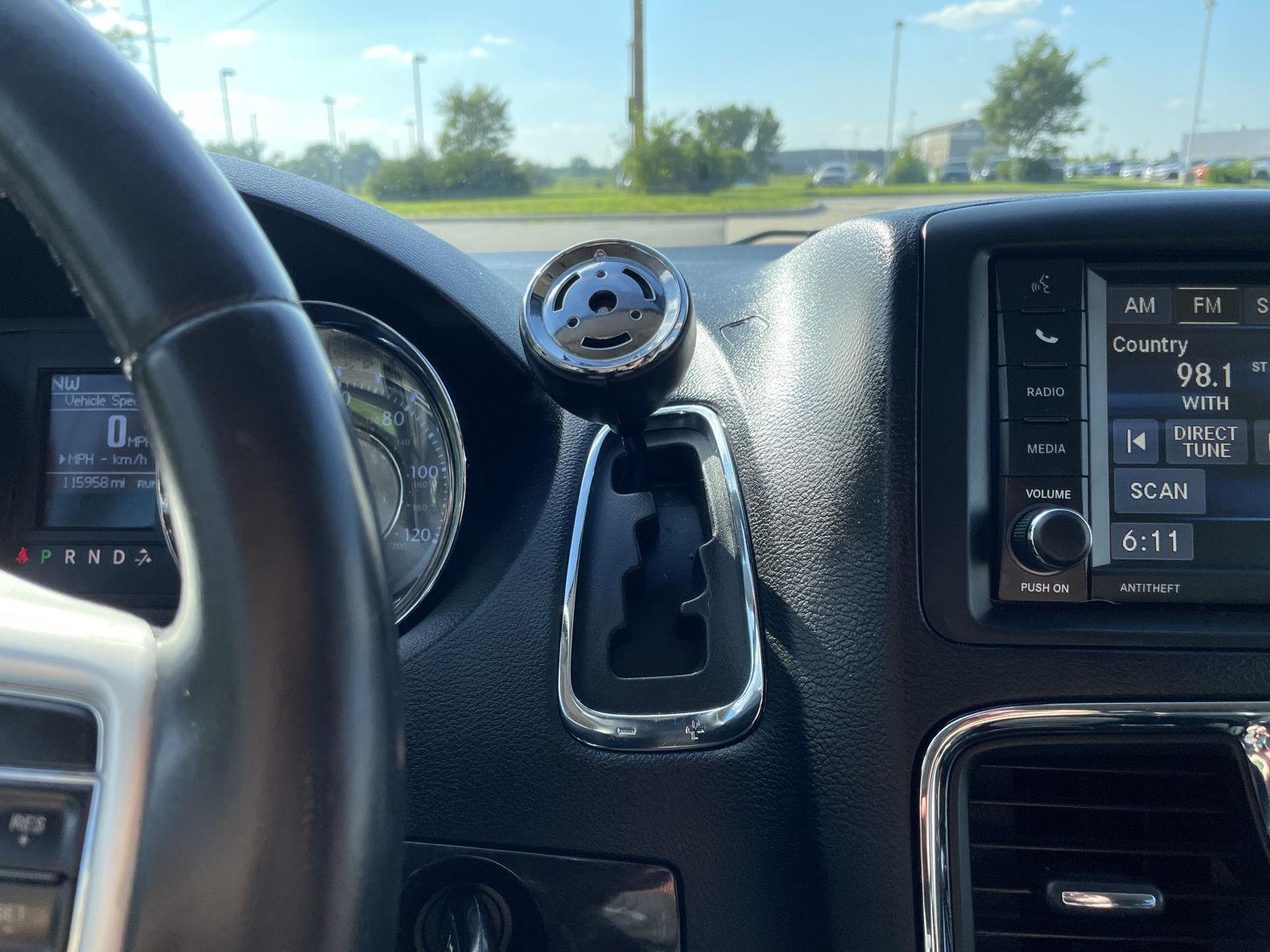 Vehicle photo 27