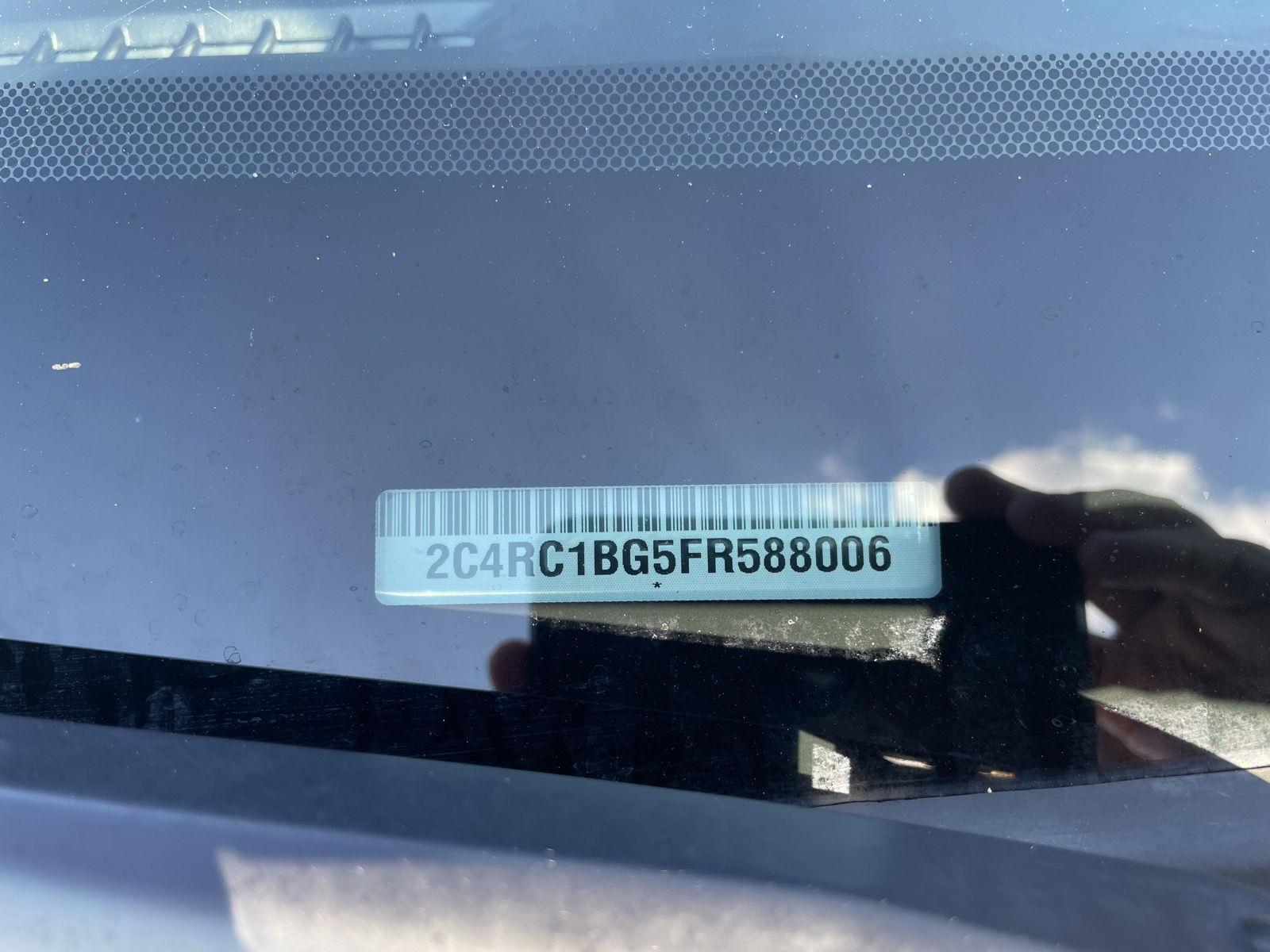 Vehicle photo 30