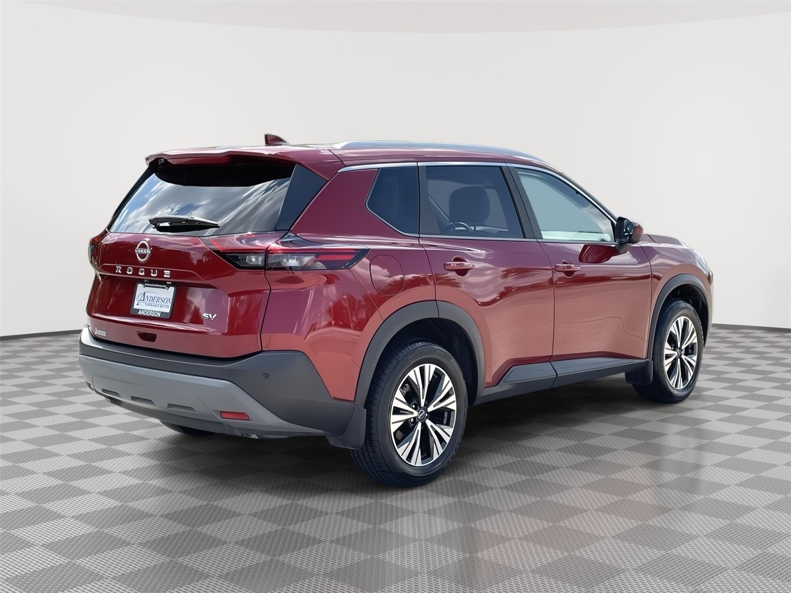 Vehicle photo 7