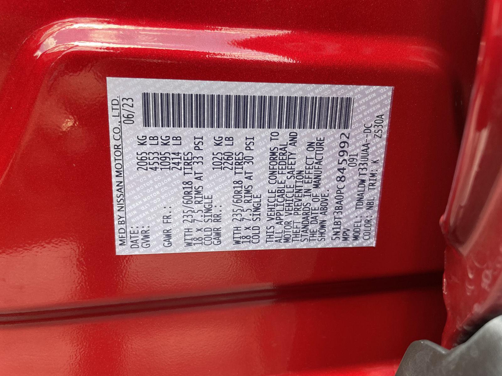 Vehicle photo 34