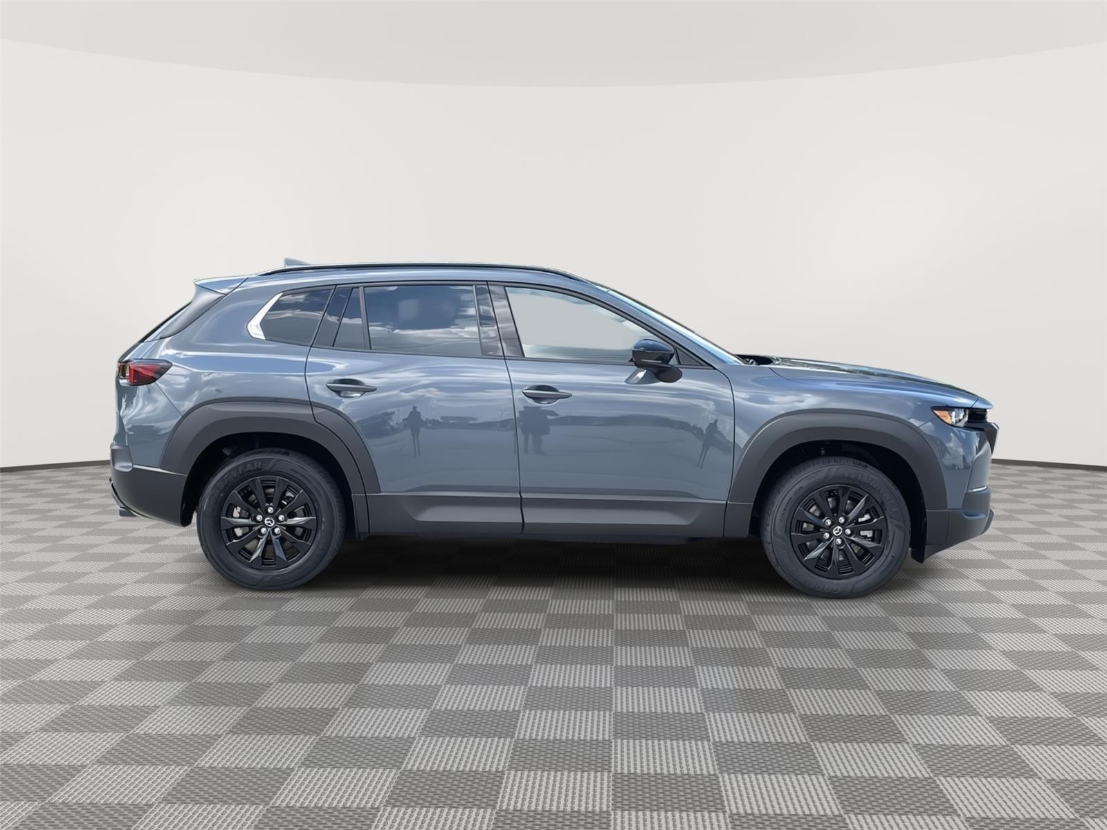 Vehicle photo 6