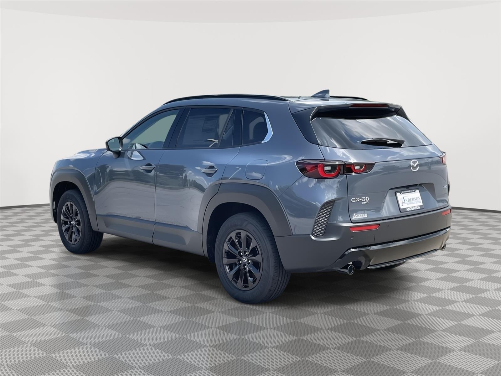 Vehicle photo 9