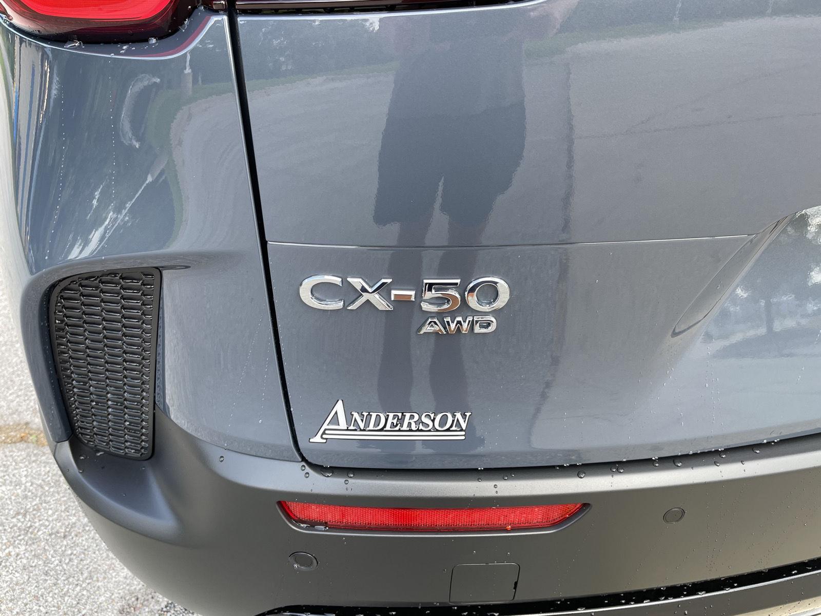 Vehicle photo 37