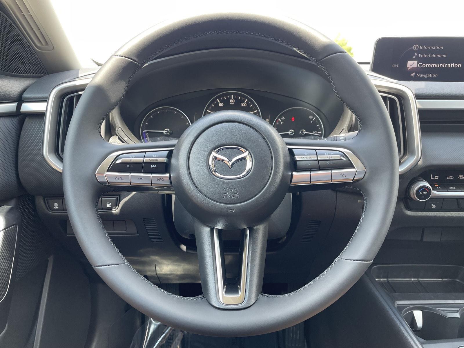 Vehicle photo 11