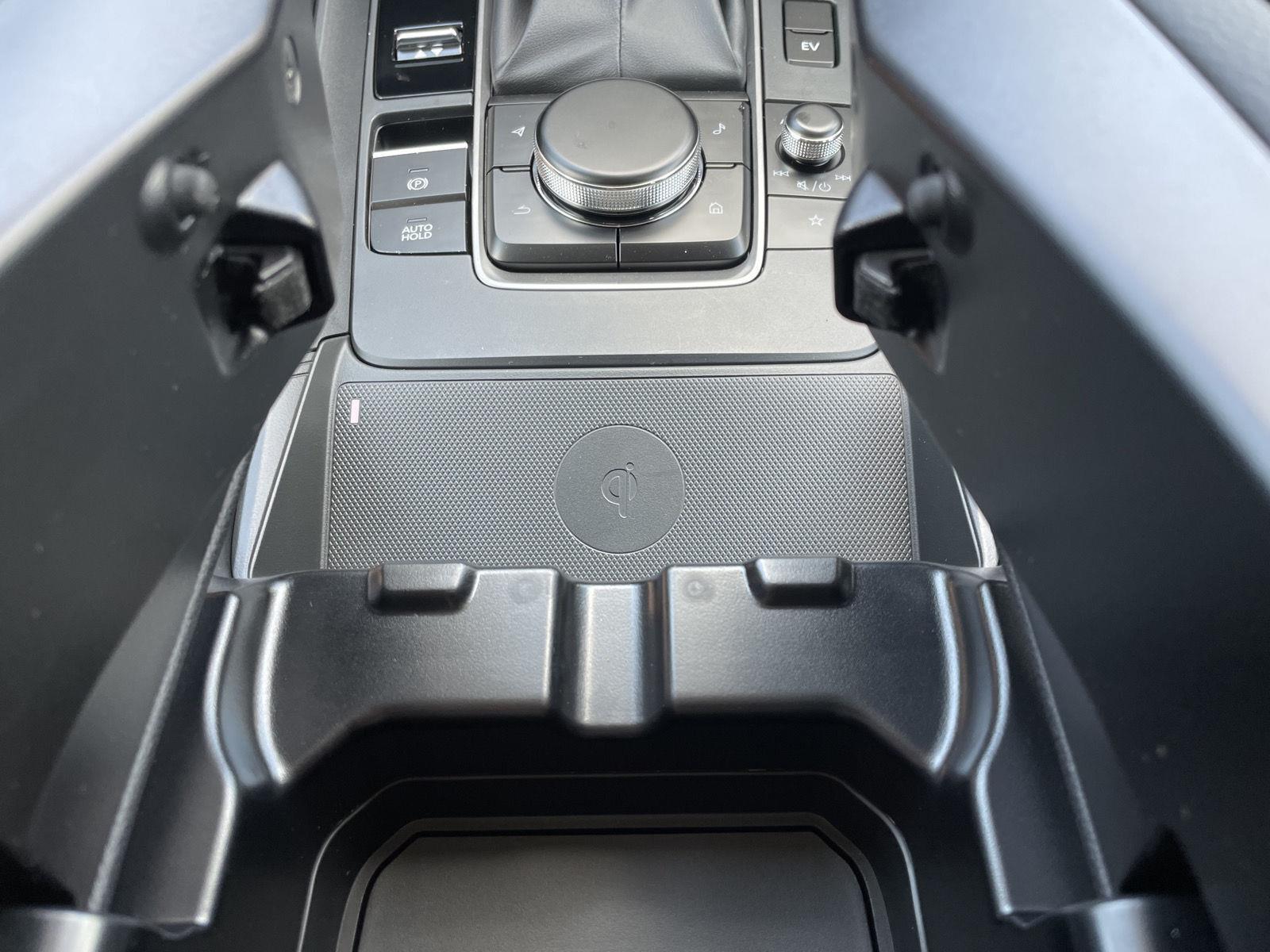 Vehicle photo 29