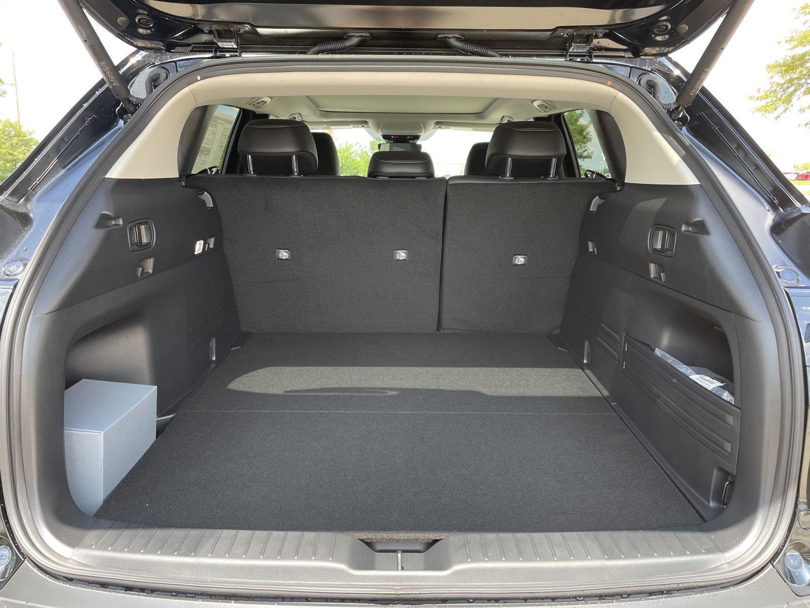Vehicle photo 34