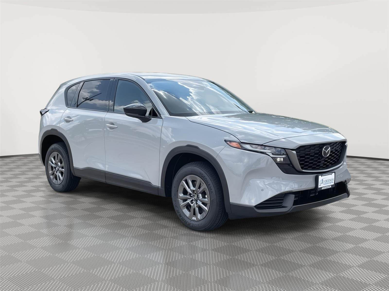 Vehicle photo 5