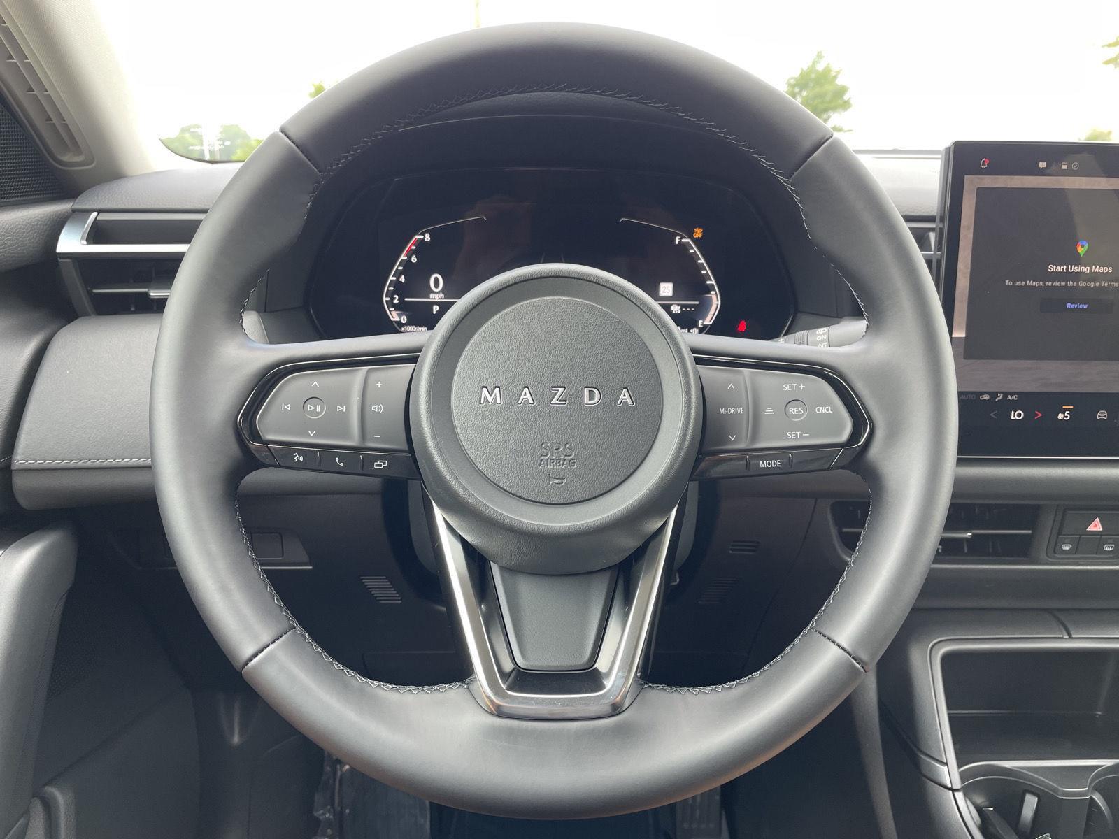 Vehicle photo 11