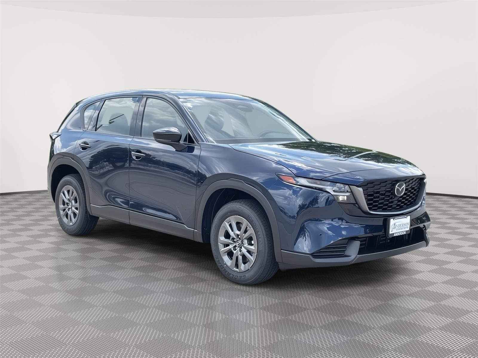 Vehicle photo 5