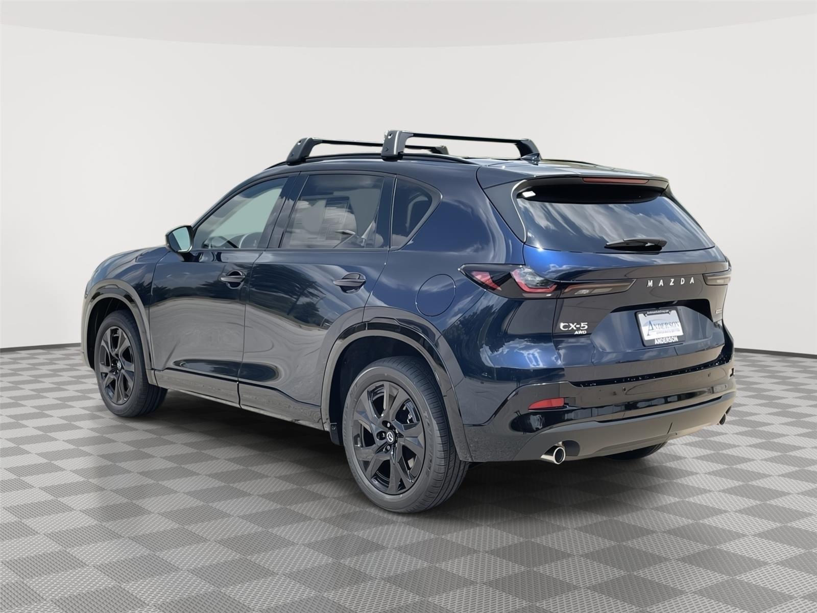 Vehicle photo 9