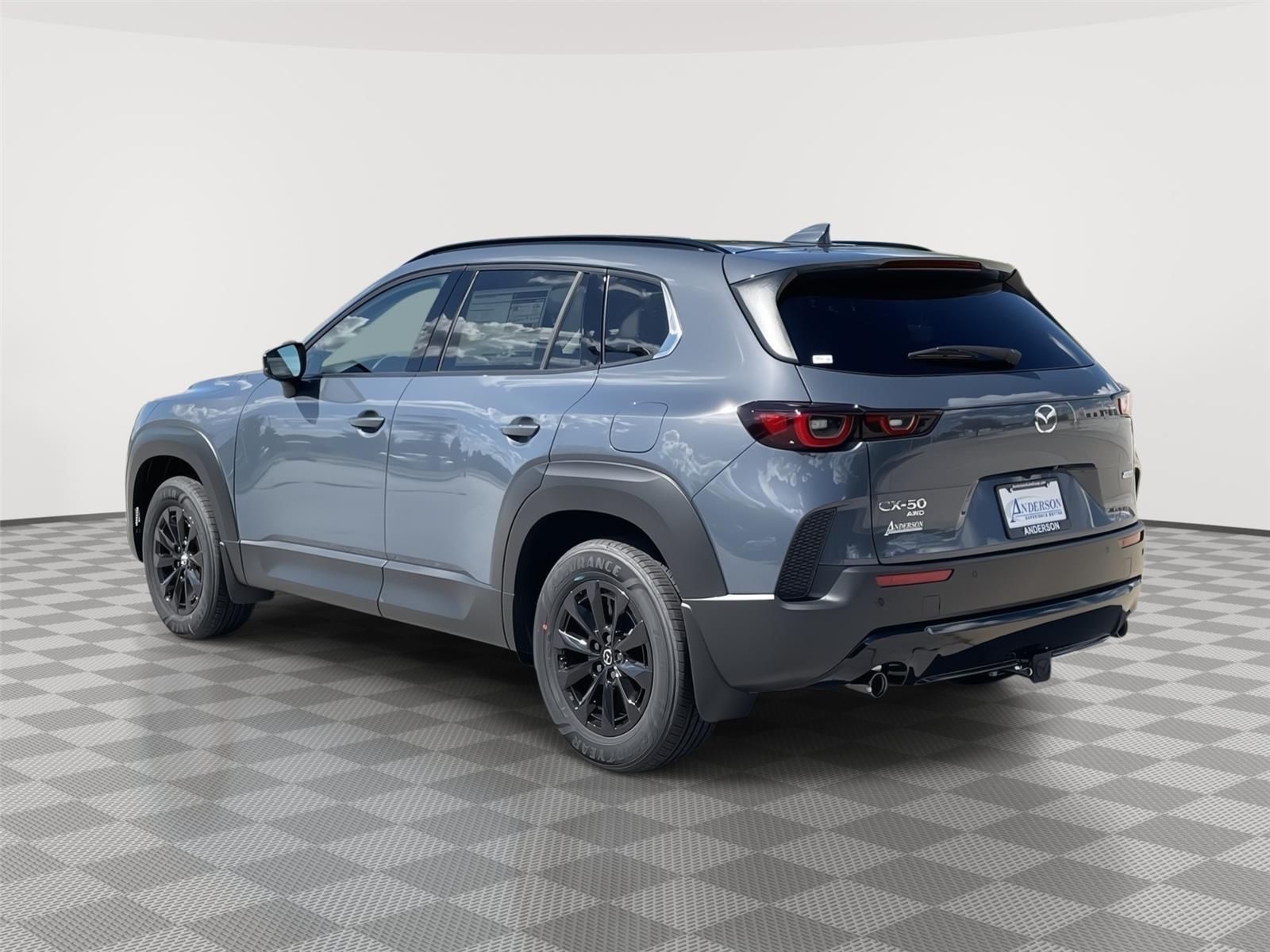 Vehicle photo 9