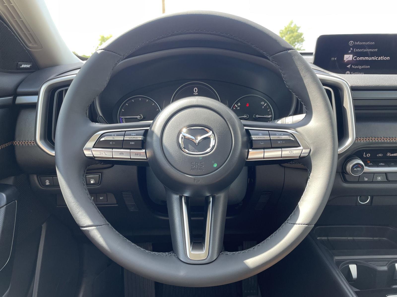 Vehicle photo 11
