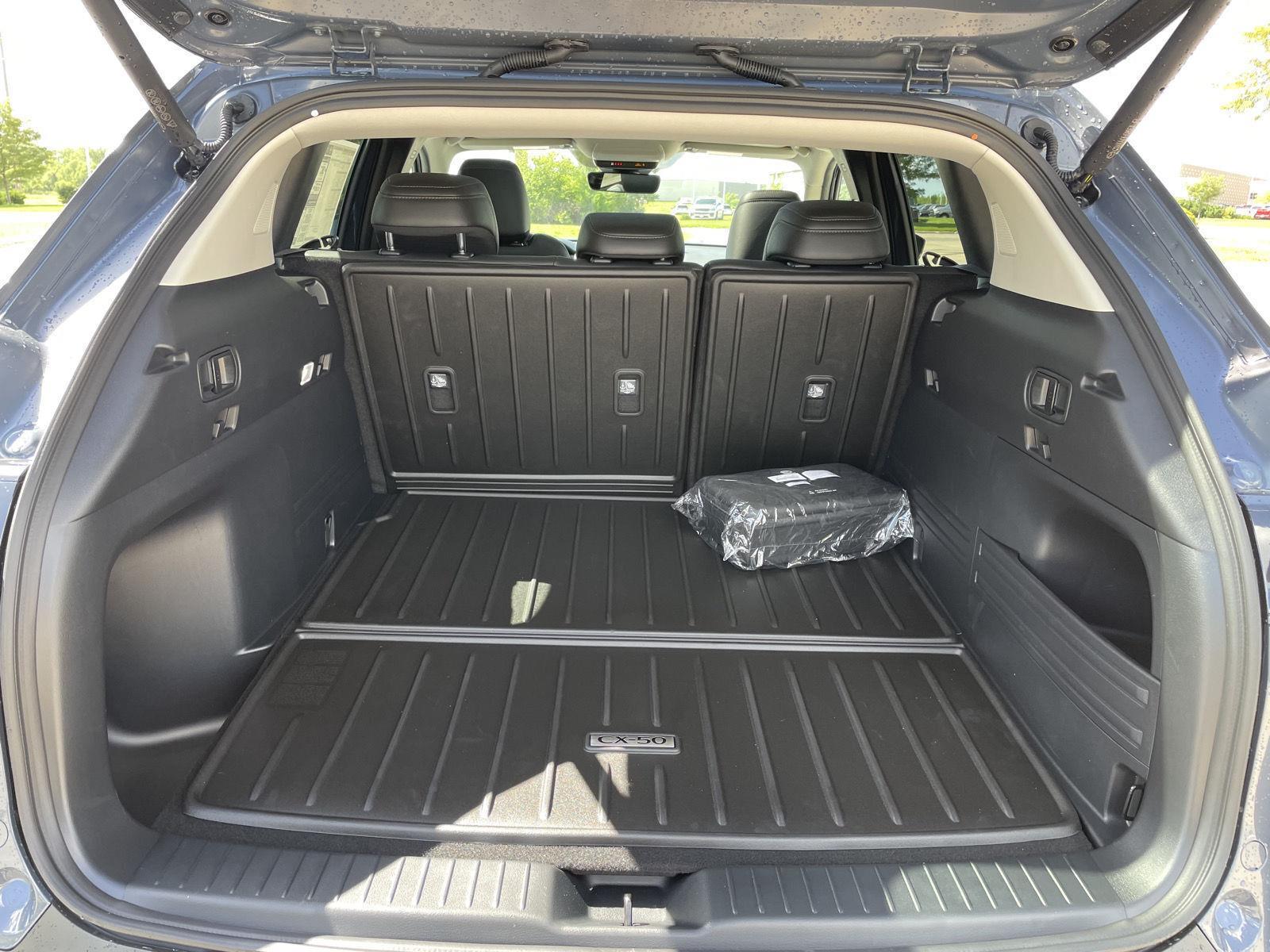 Vehicle photo 35