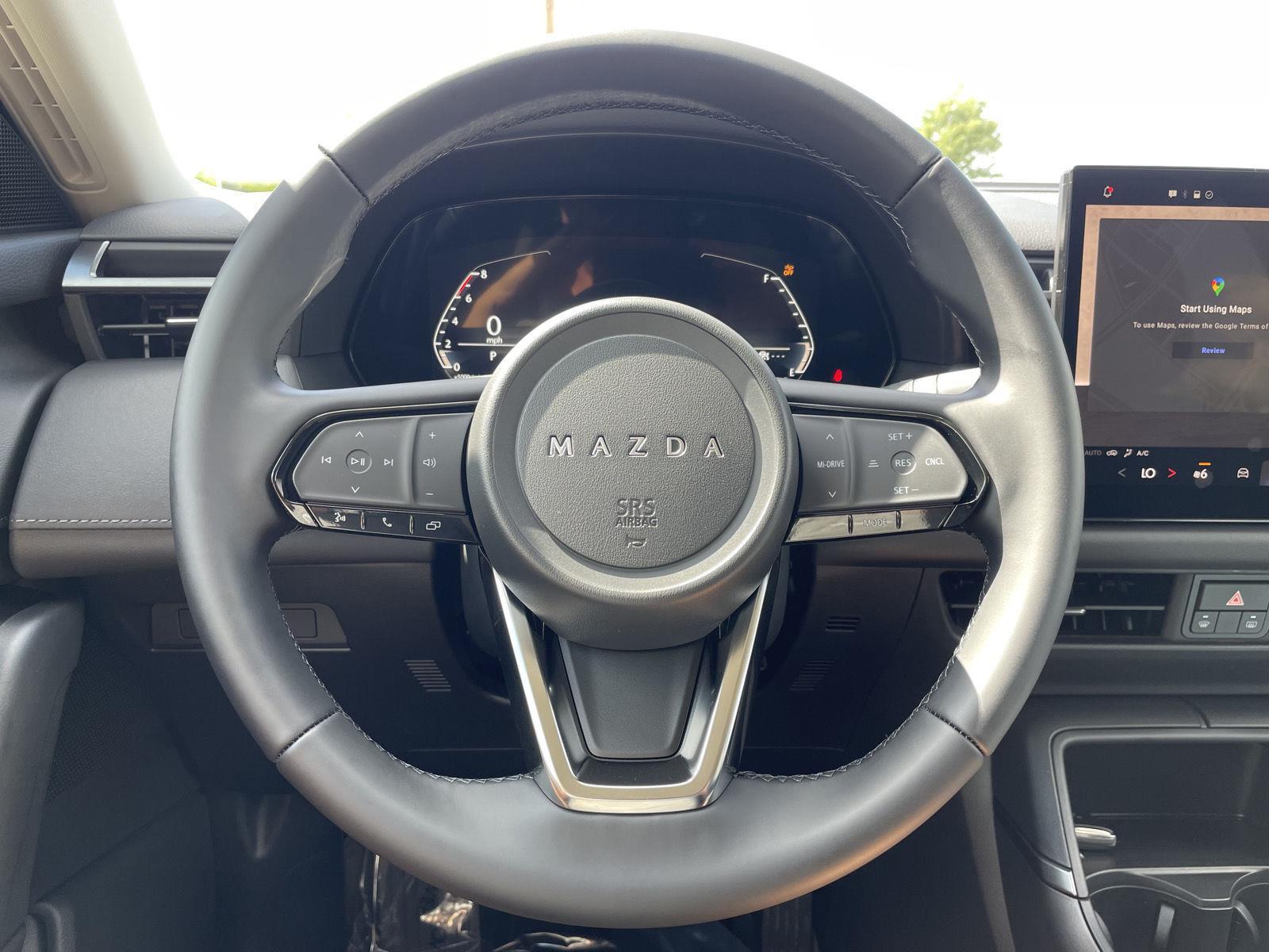 Vehicle photo 11